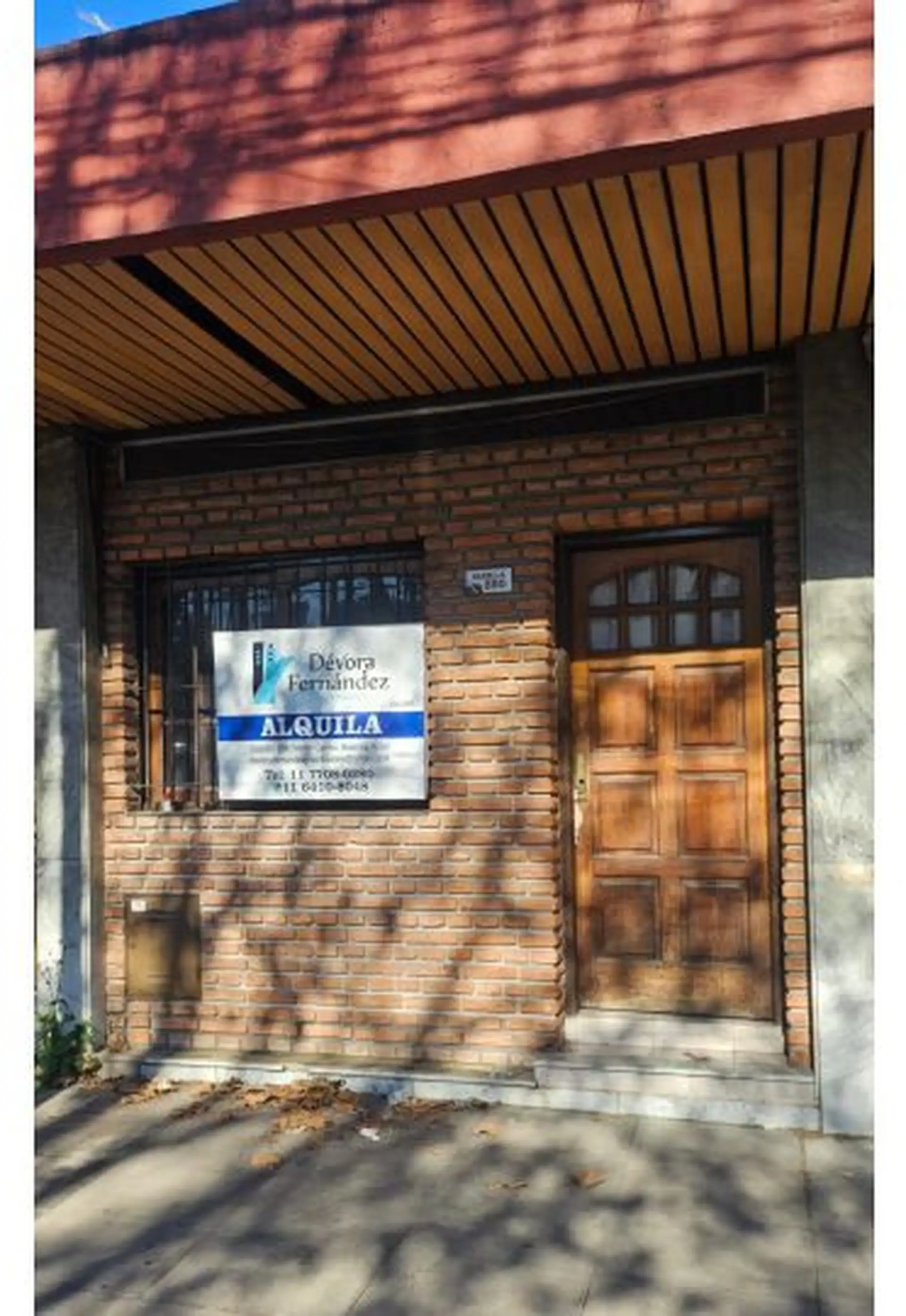 Apartamento duplex de 1 dormitório em Morón