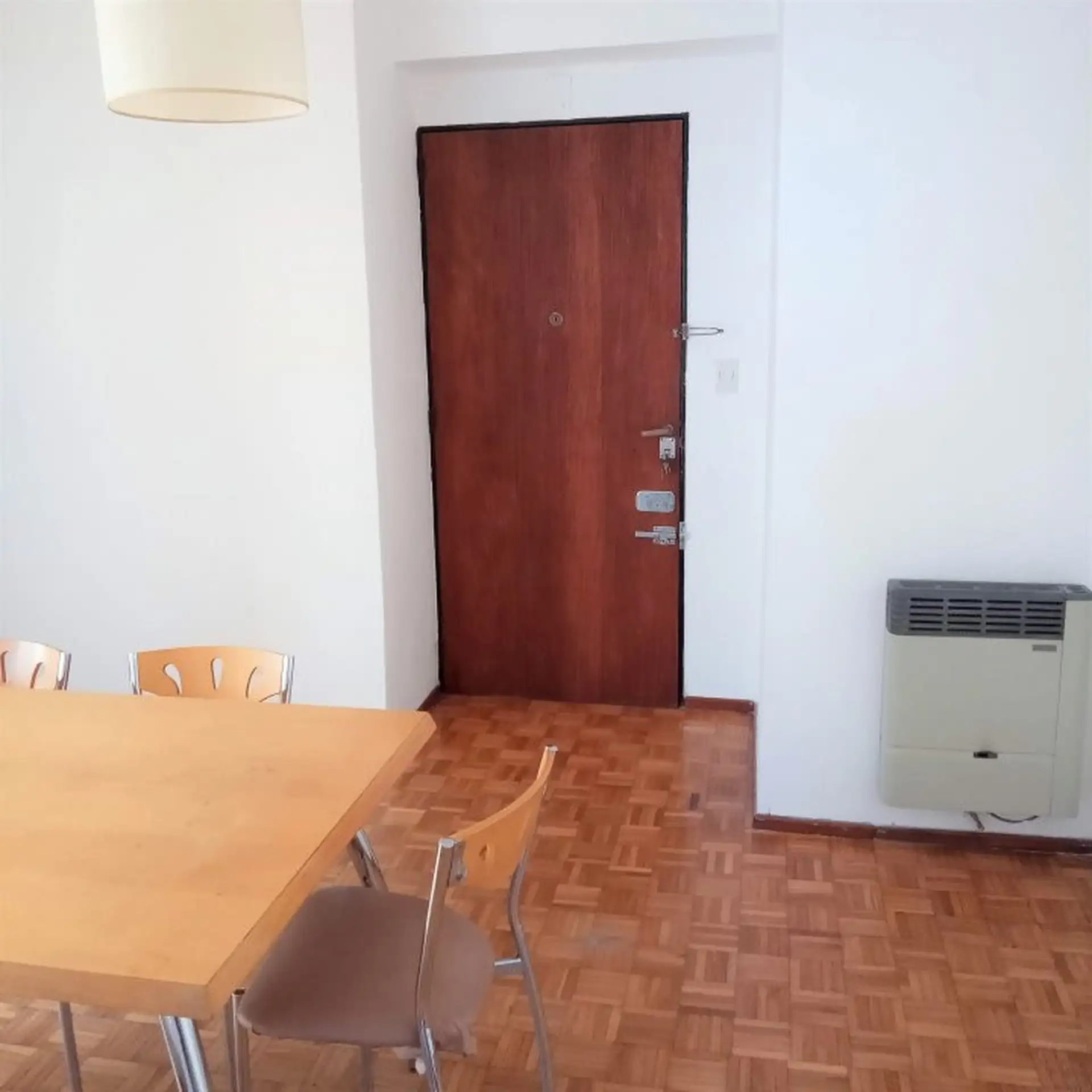 Two-room apartment in Colegiales with 5 m balcony