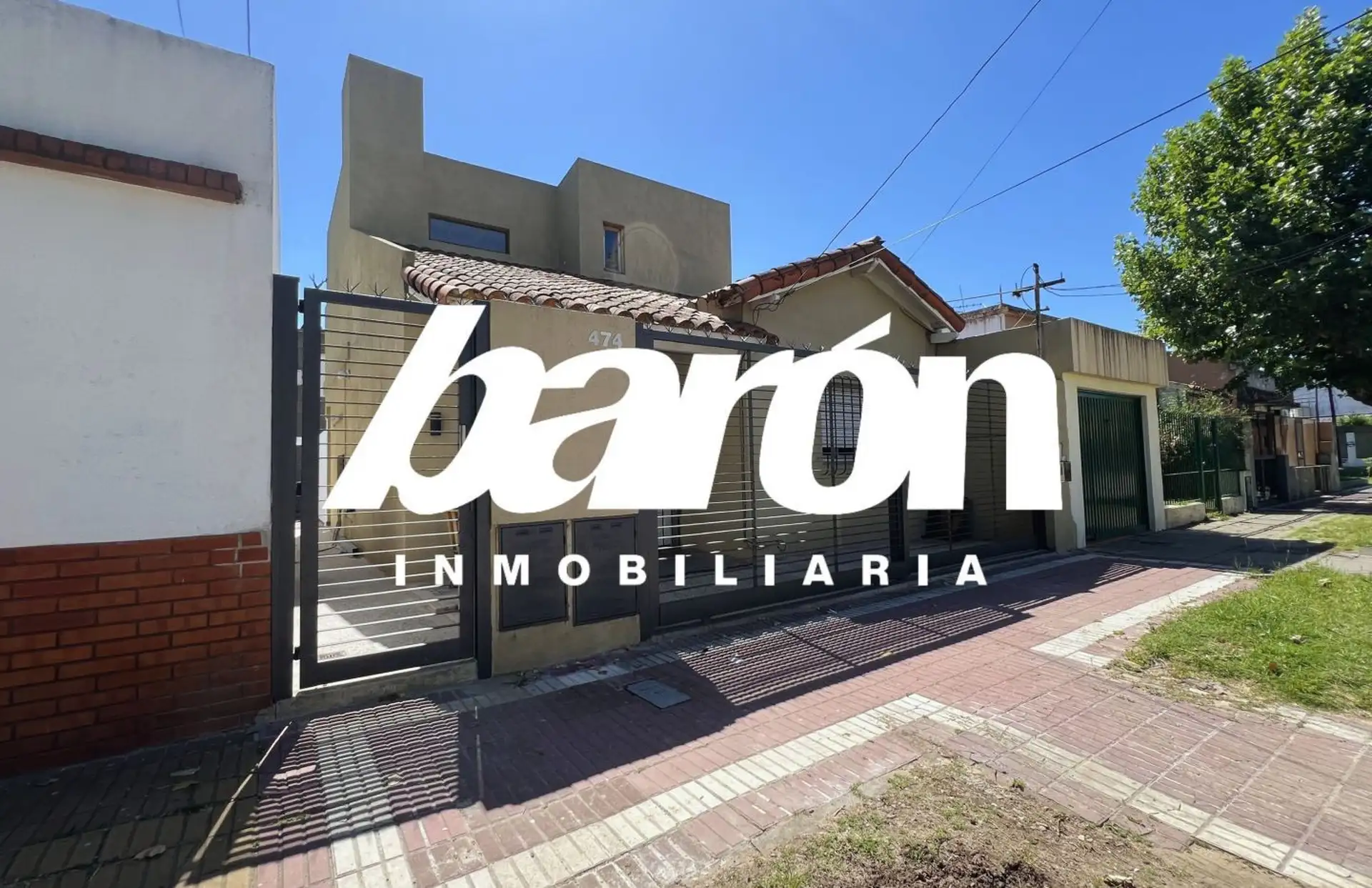 Departamento de 3 ambientes en Temperley, Lomas de Zamora con patio