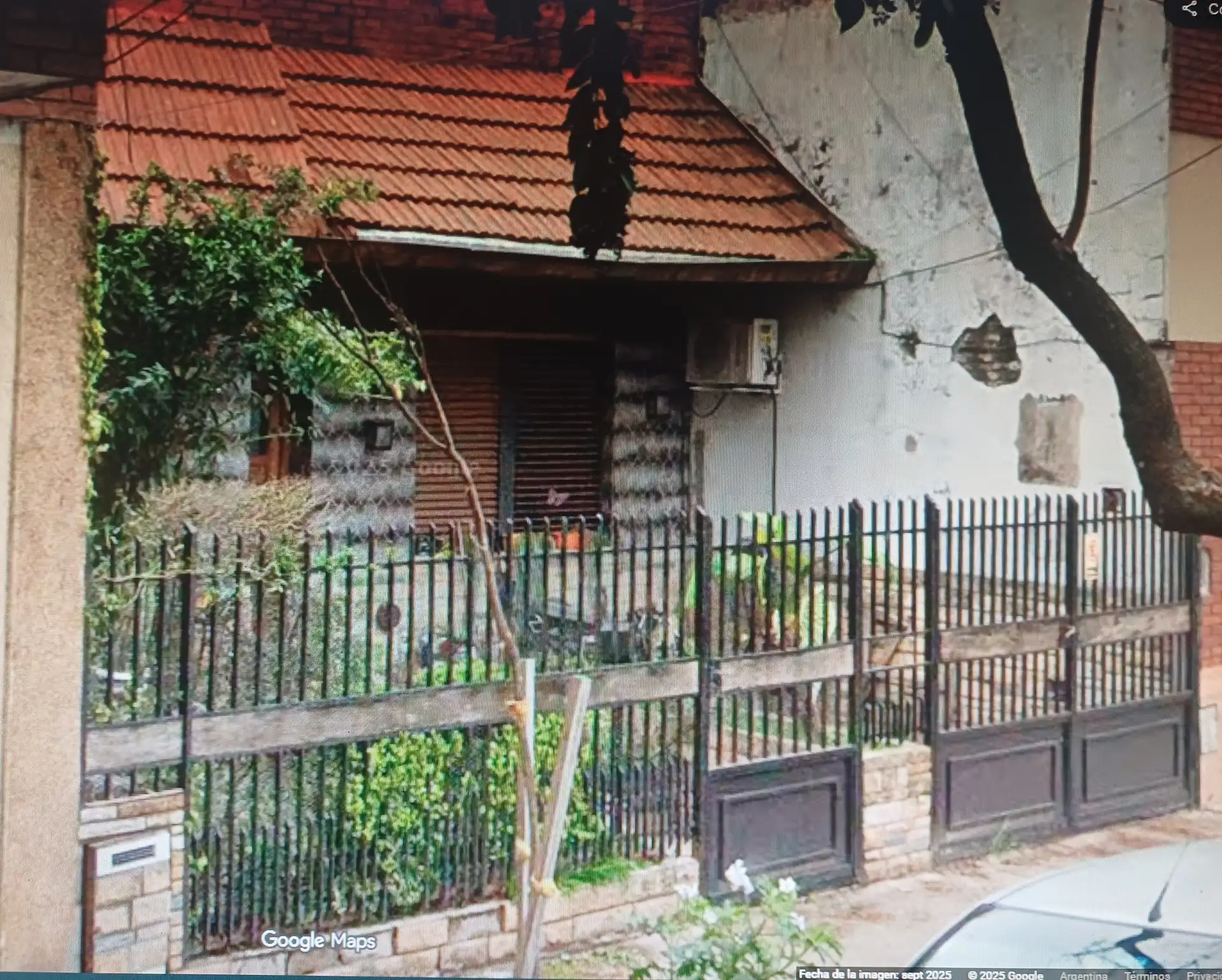 Casa com 2 dormitórios em Villa General Mitre