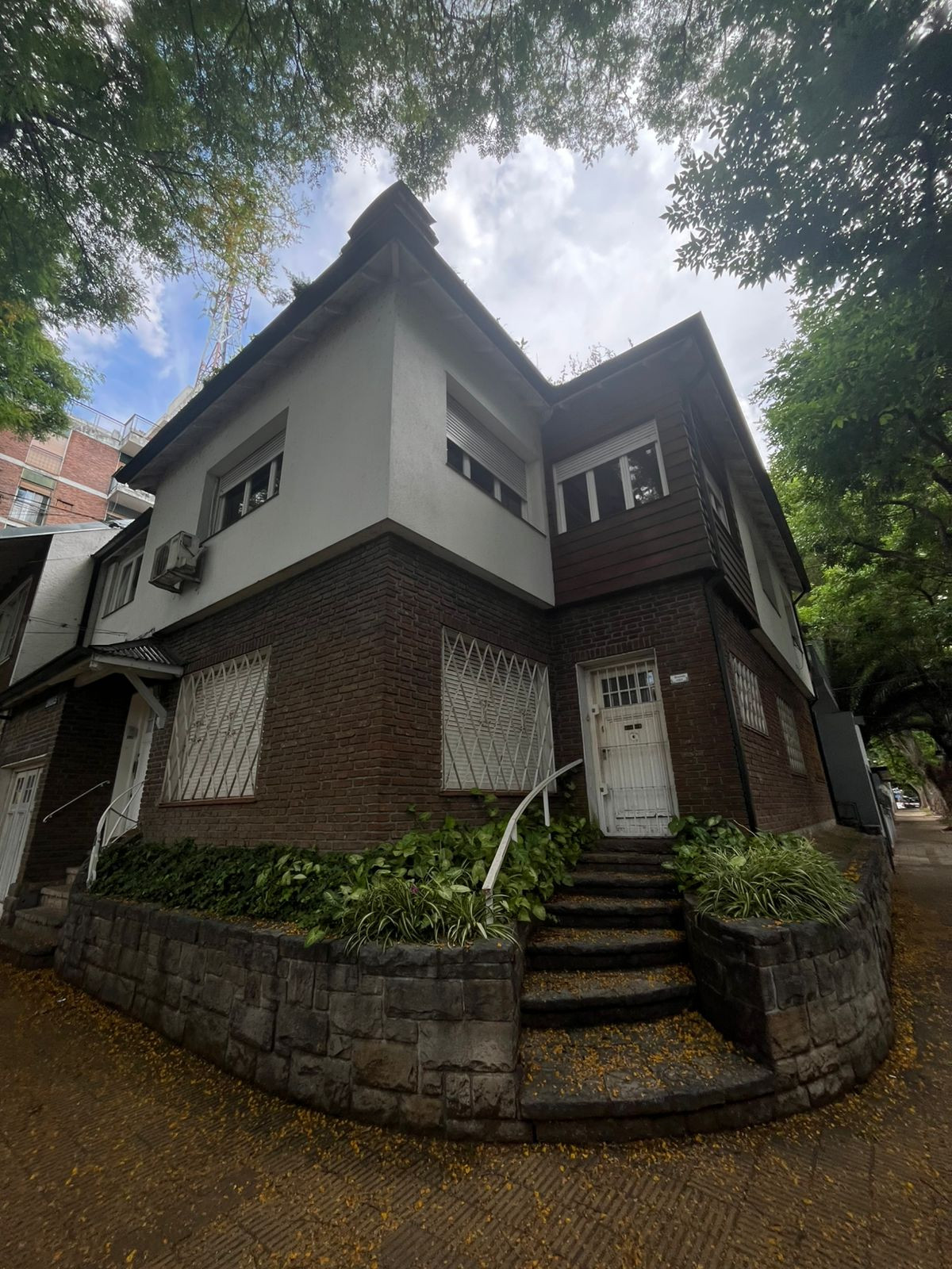 Casa comercial com 2 dormitórios em Olivos
