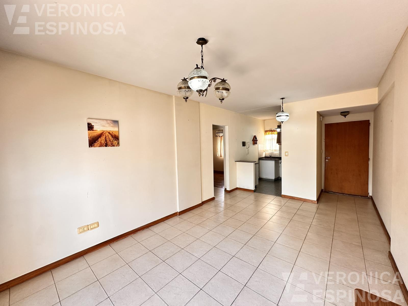 Apartamento de três ambientes com 2 dormitórios para aluguel em Morón