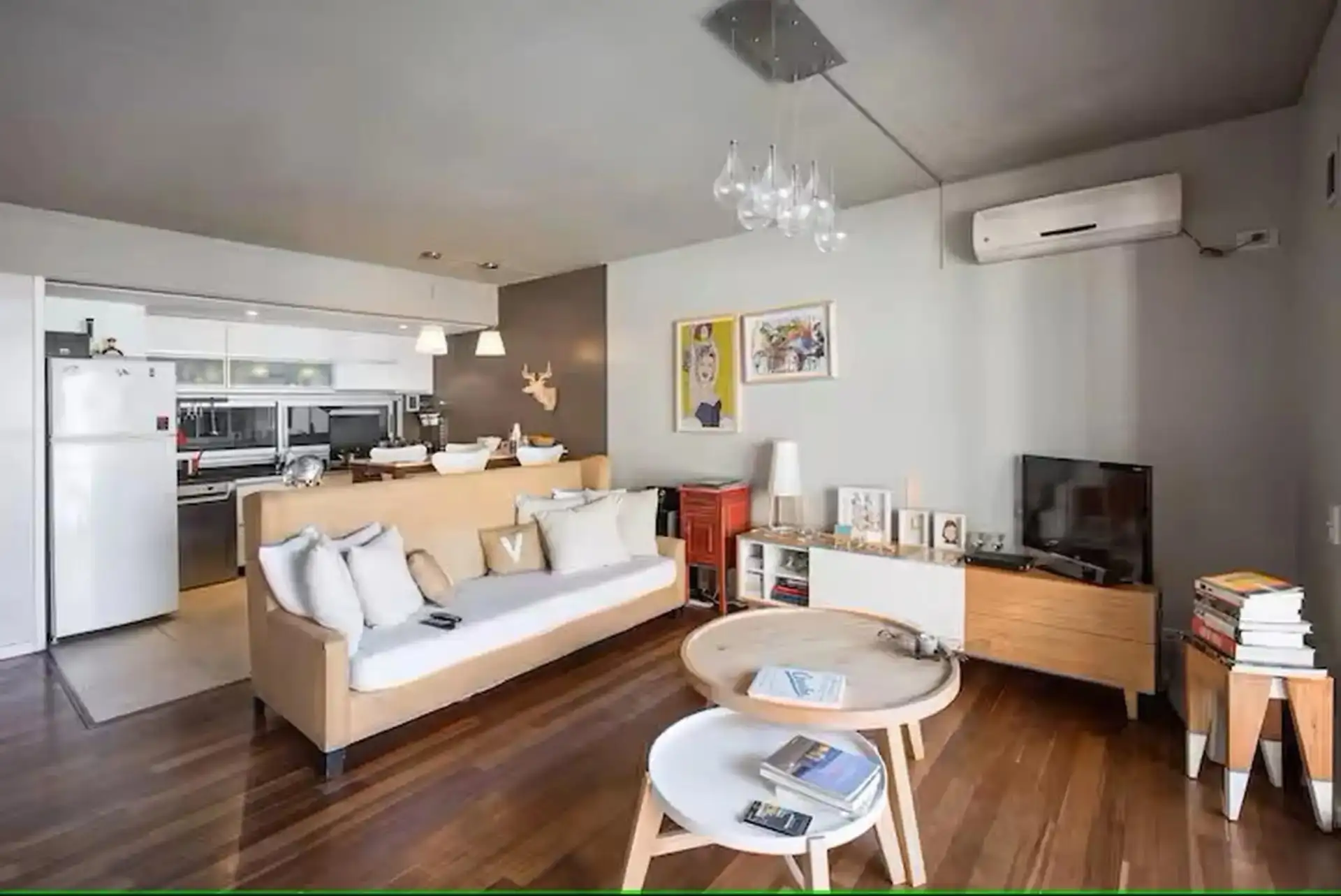 Apartamento de dois ambientes mobiliado em Palermo Hollywood