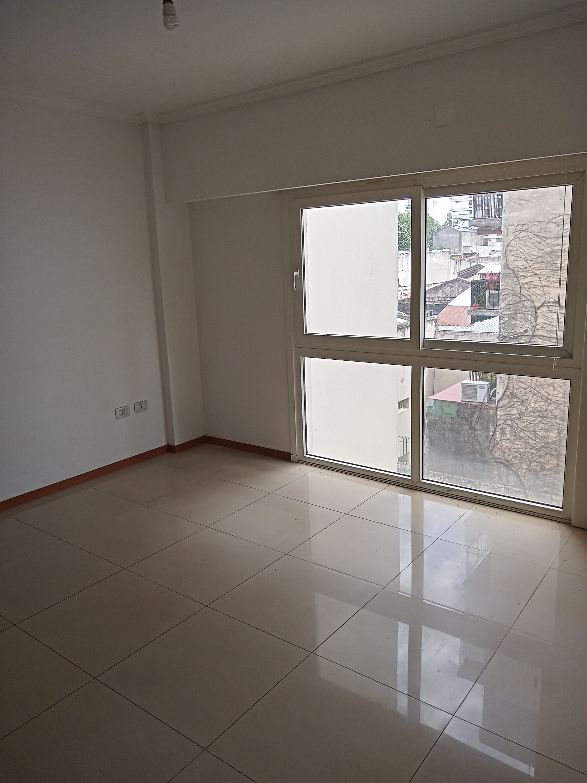 Studio apartment in Flores