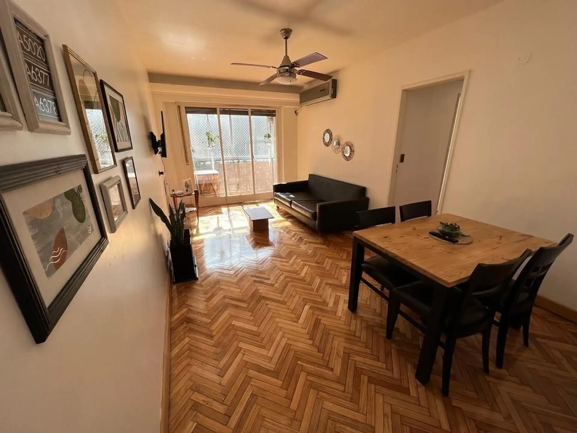 Furnished four-bedroom apartment in Recoleta