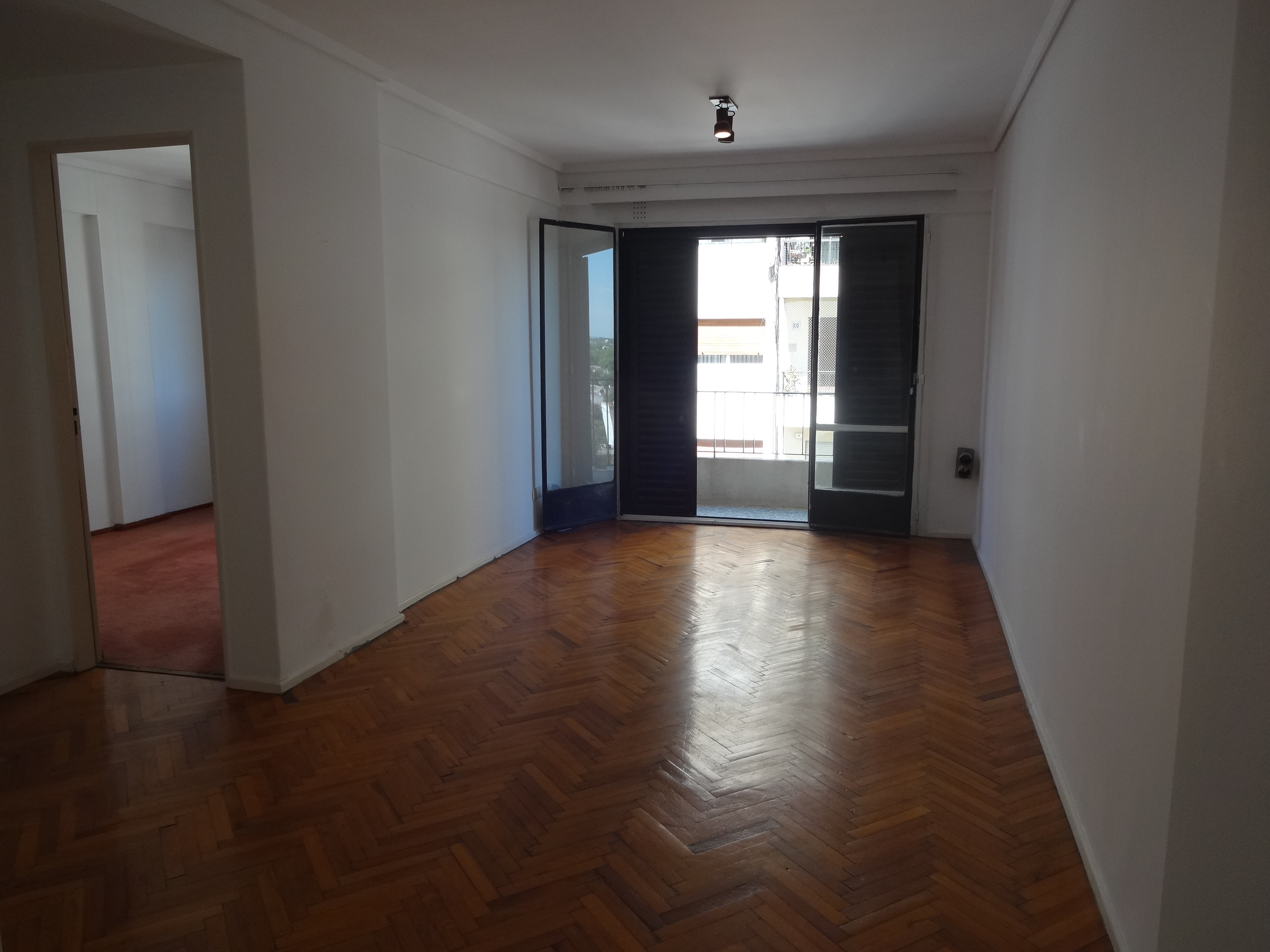 Квартира с 1 спальней в Vicente López, окна во двор