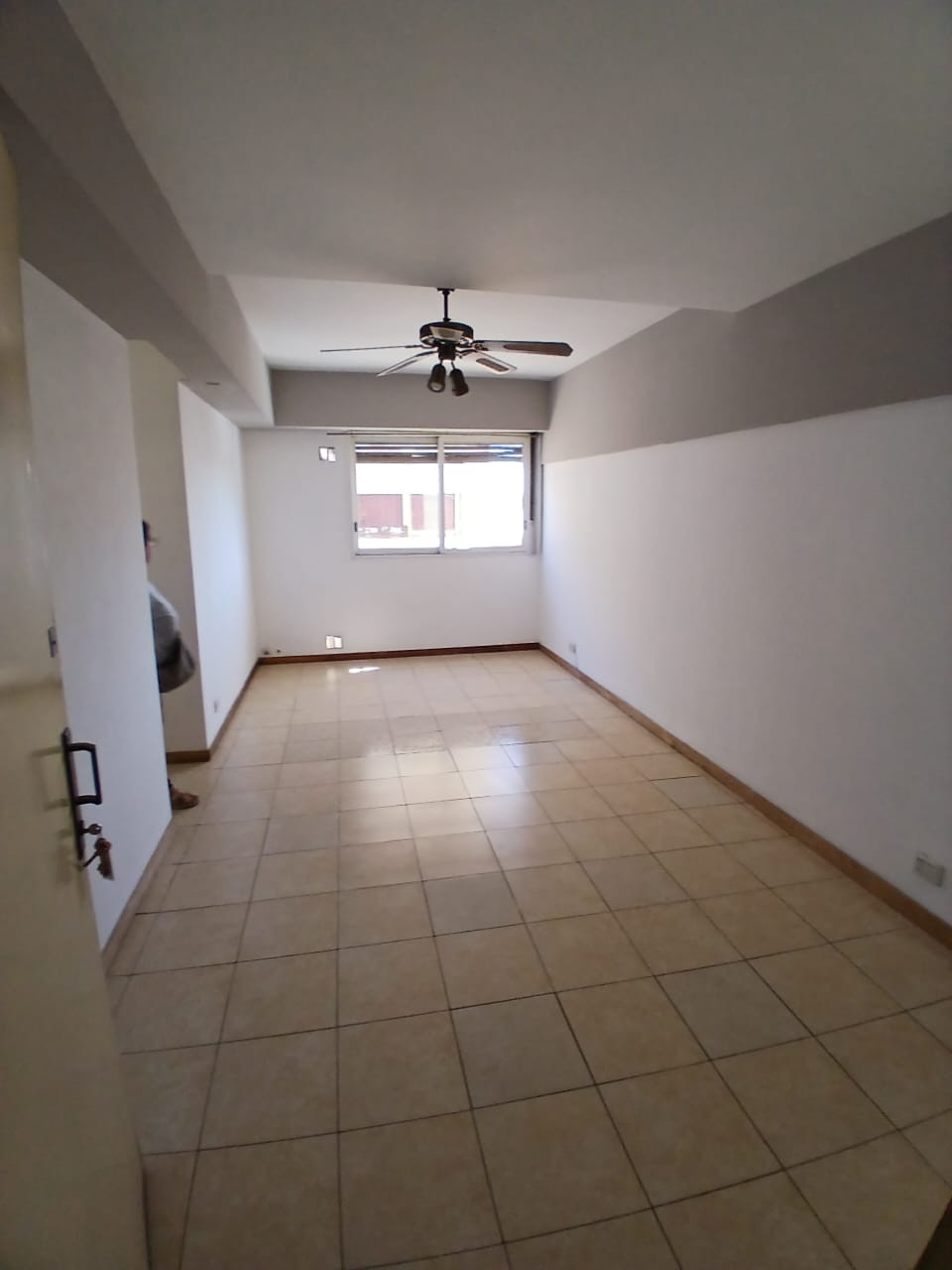 Apartamento de 1 dormitório em Lanús Este