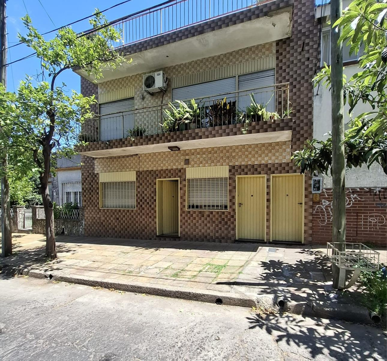 PH de 3 ambientes al frente en Monserrat