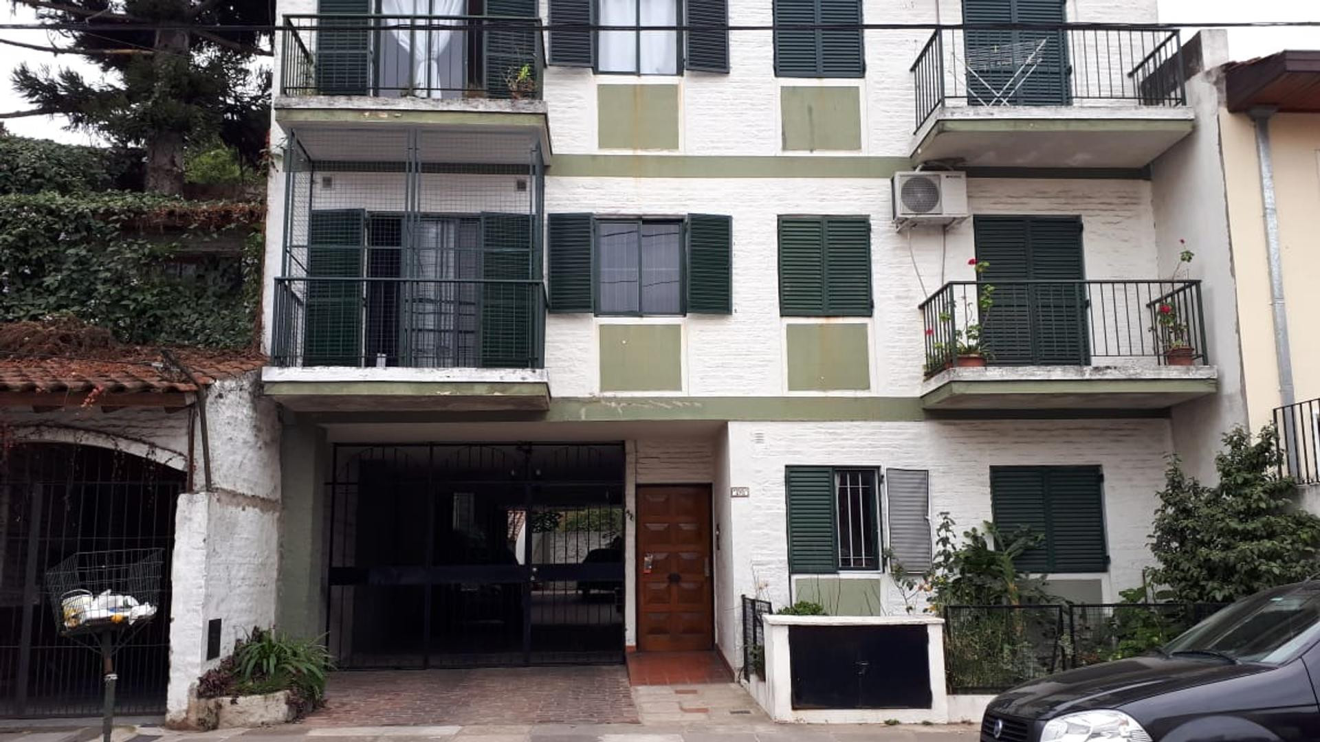 Two-bedroom apartment in Ramos Mejía