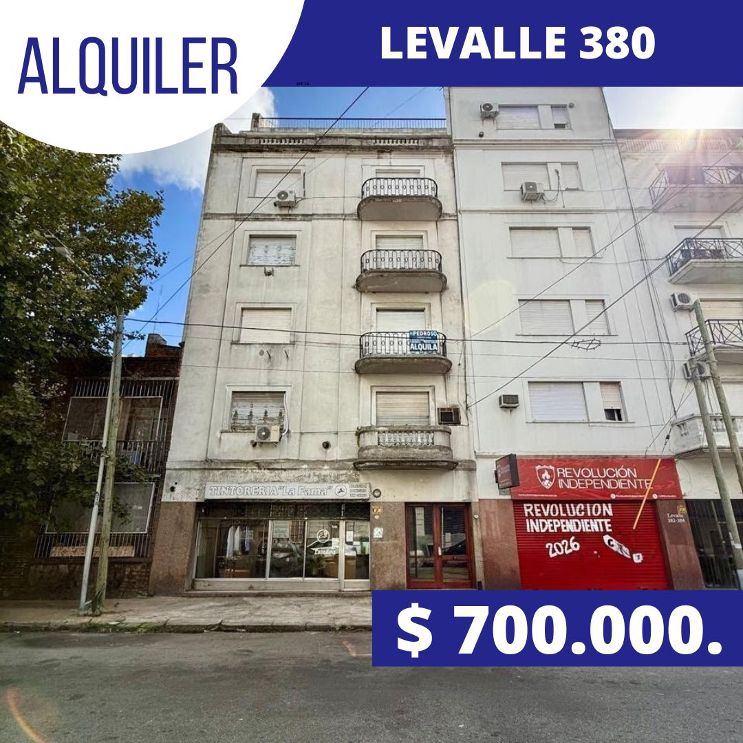 Departamento de 3 ambientes con 2 dormitorios al frente en Avellaneda