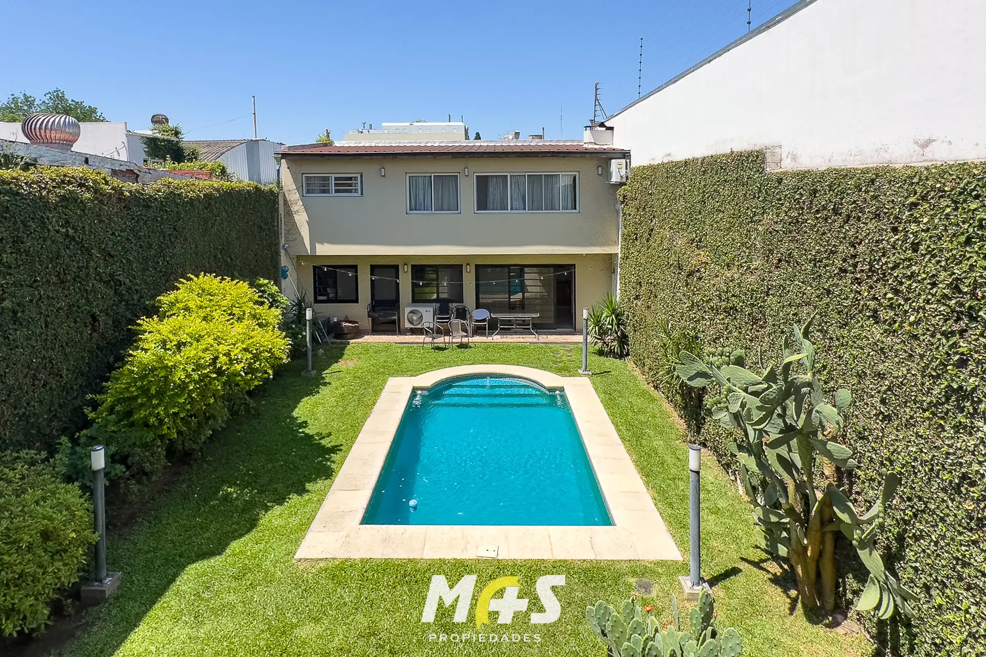 Casa de 4 dormitorios en Agronomía