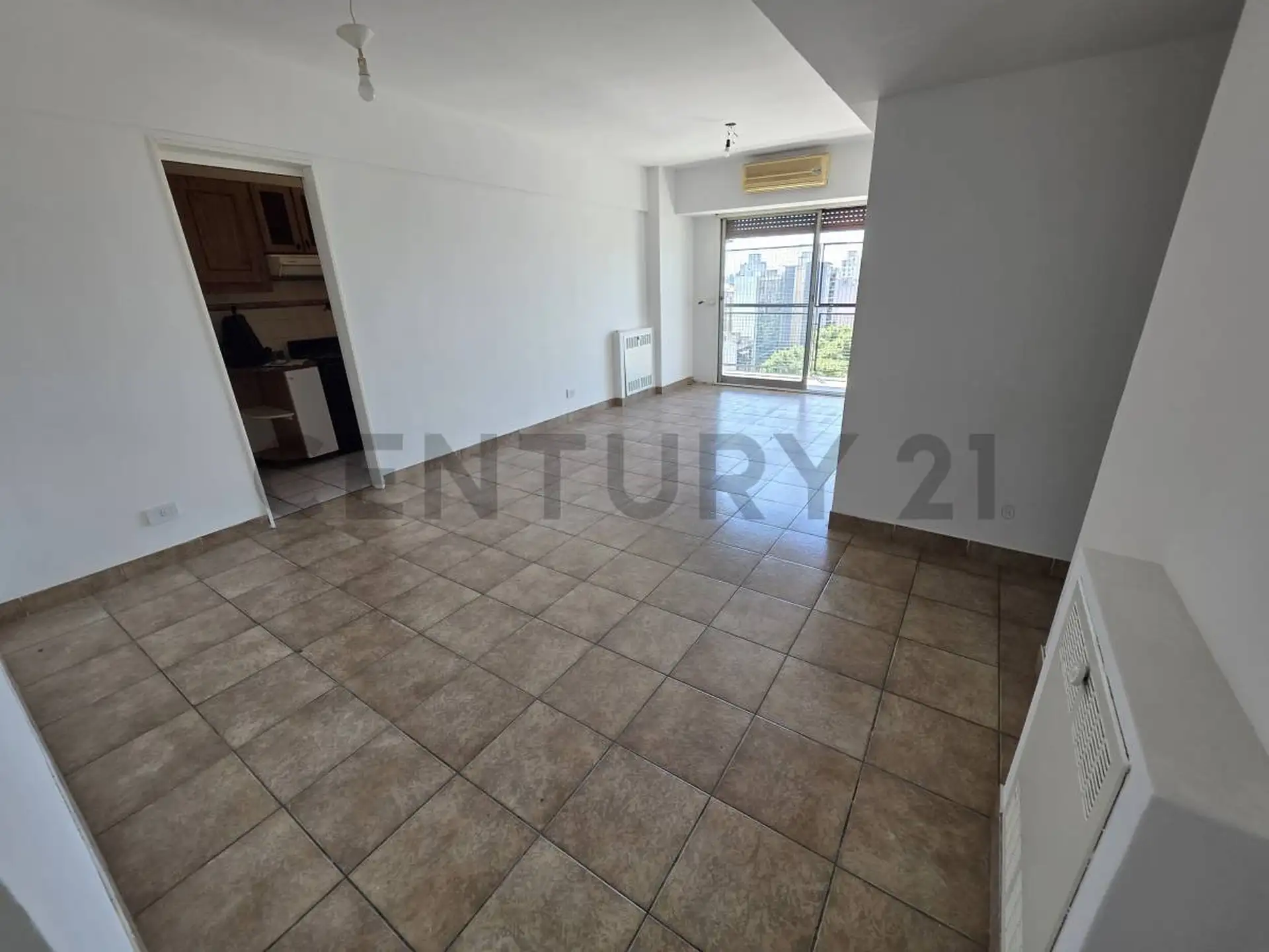 Departamento de 3 ambientes en alquiler en Caseros