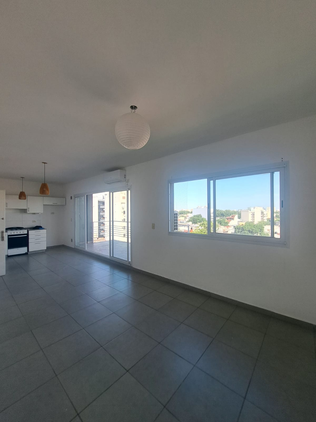 Departamento monoambiente en alquiler en Monte Castro