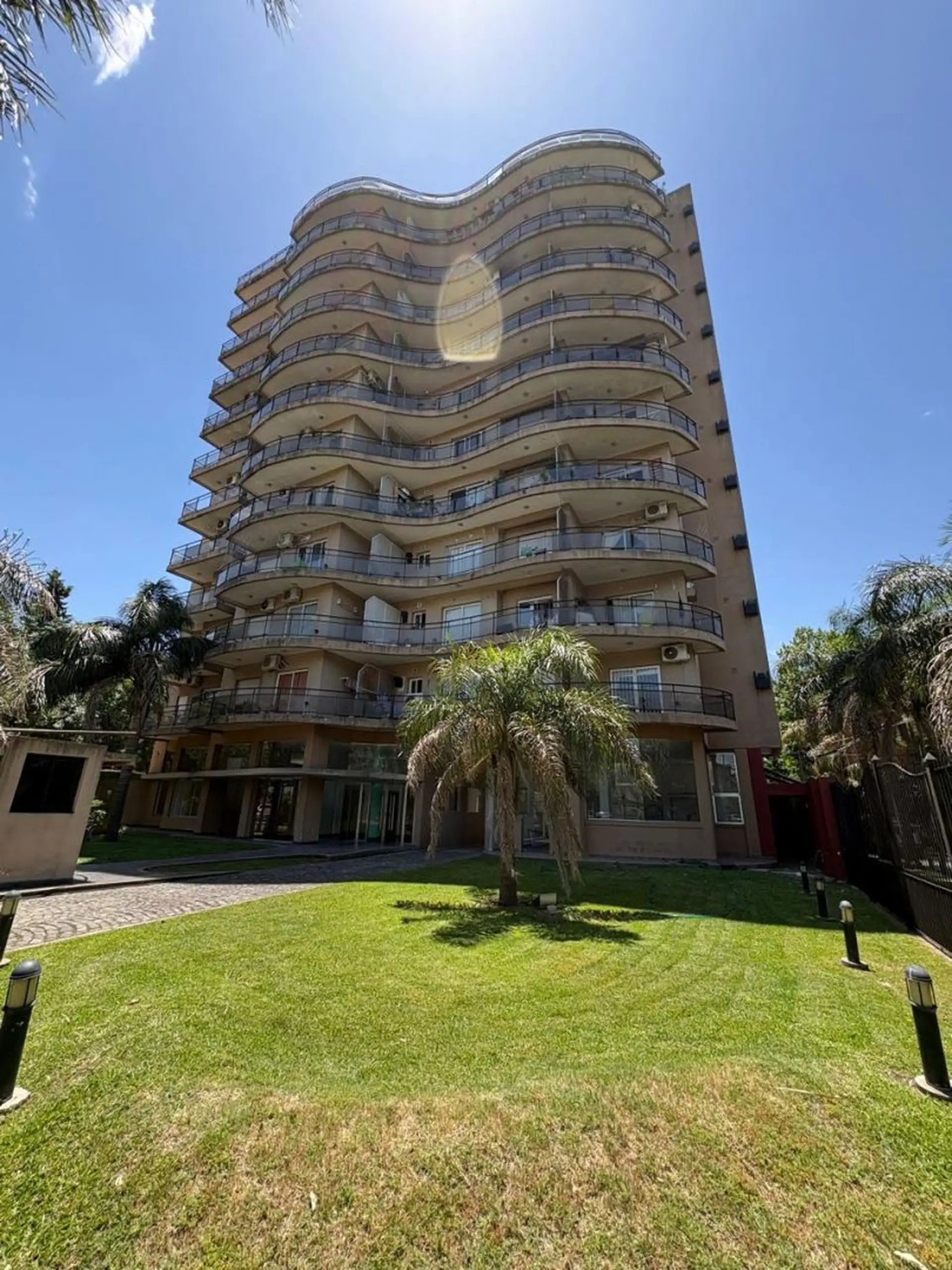 Departamento de 3 ambientes con 2 dormitorios en Villa Raffo