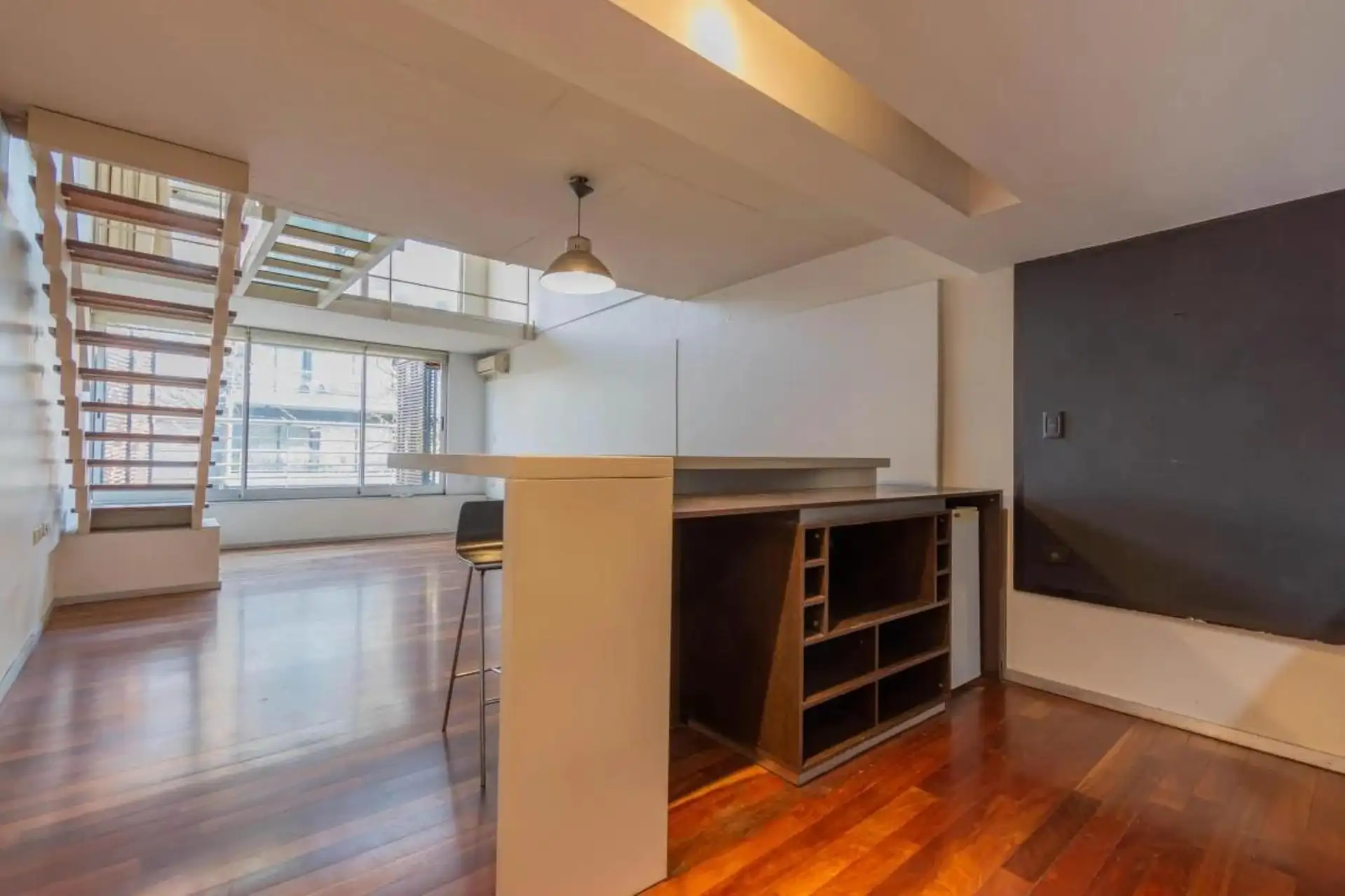 Двухуровневая квартира с 1 спальней в Saavedra