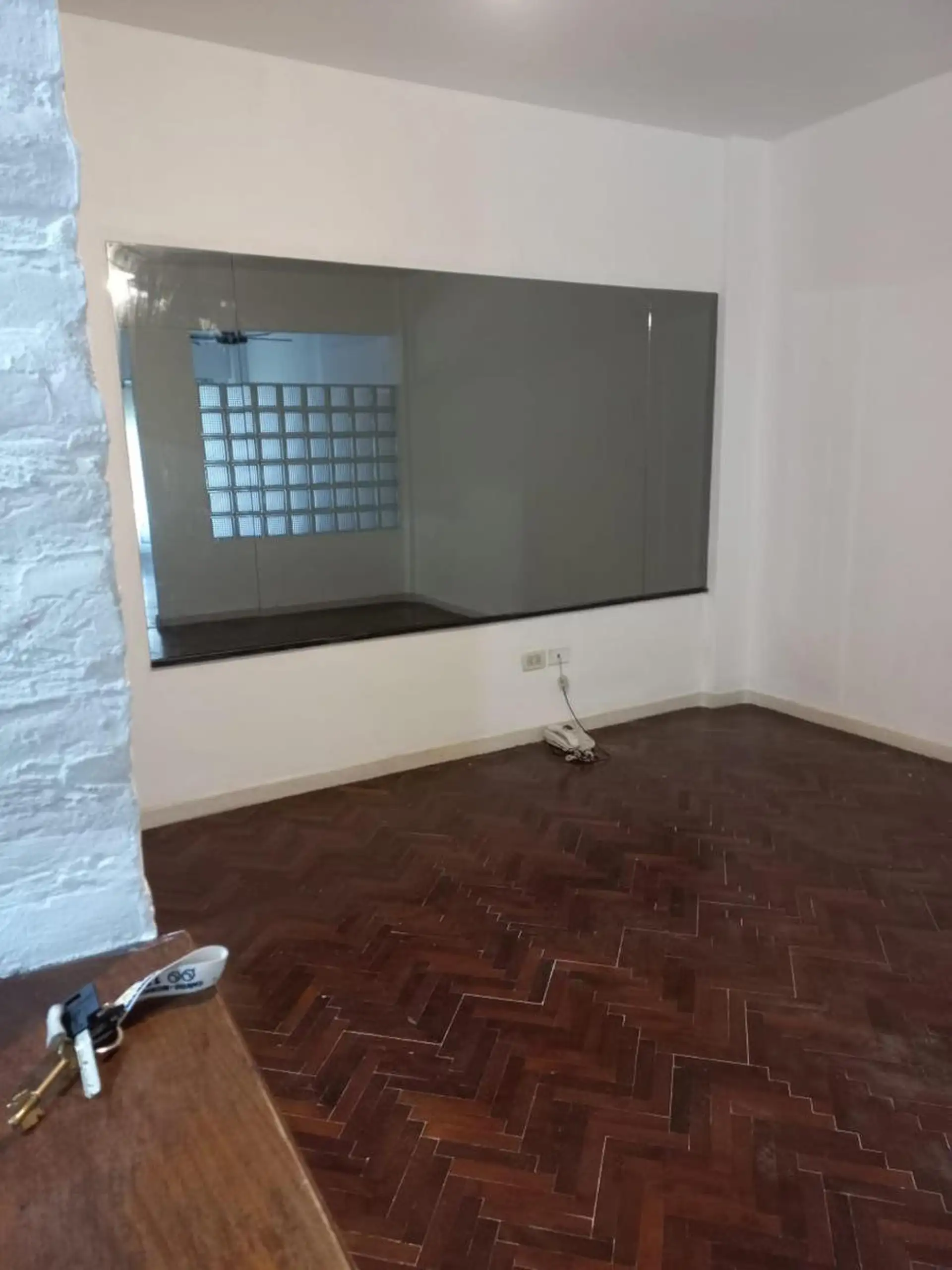 Monoambiente con balcón