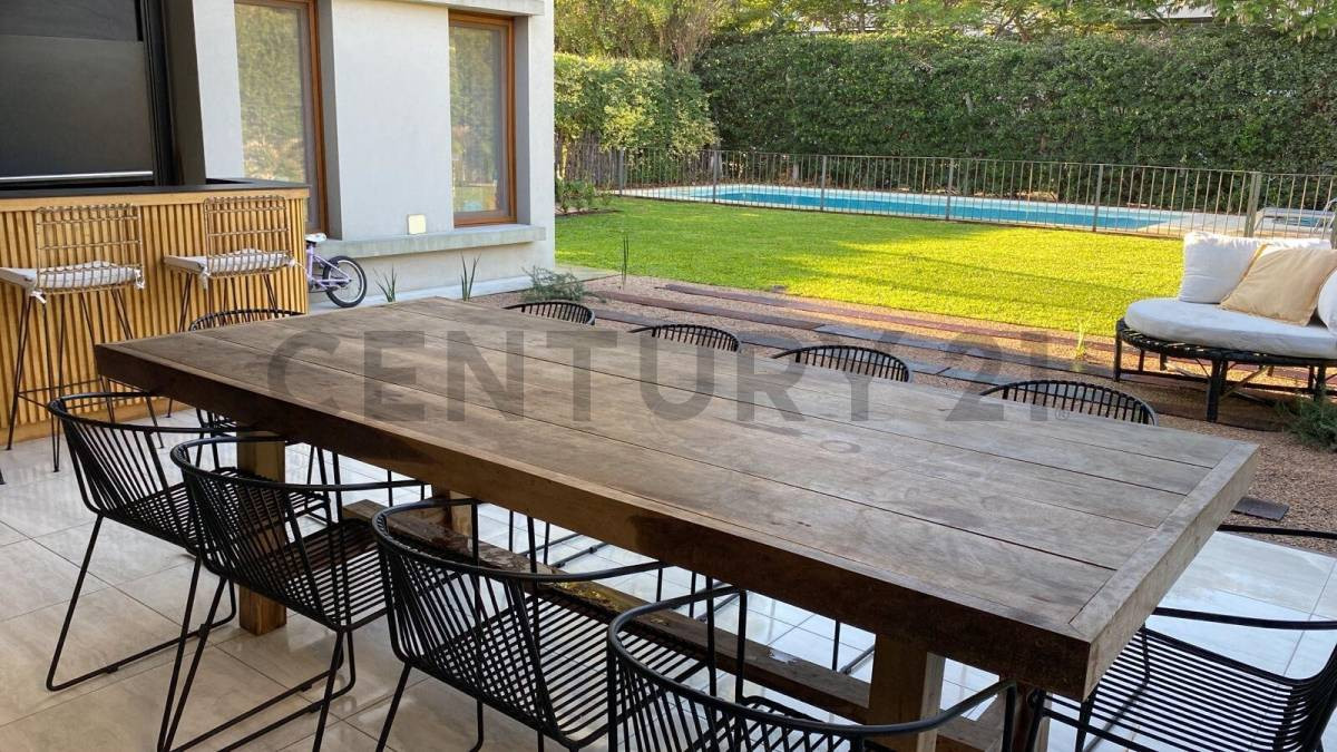 3-bedroom house for temporary rental in Victoria