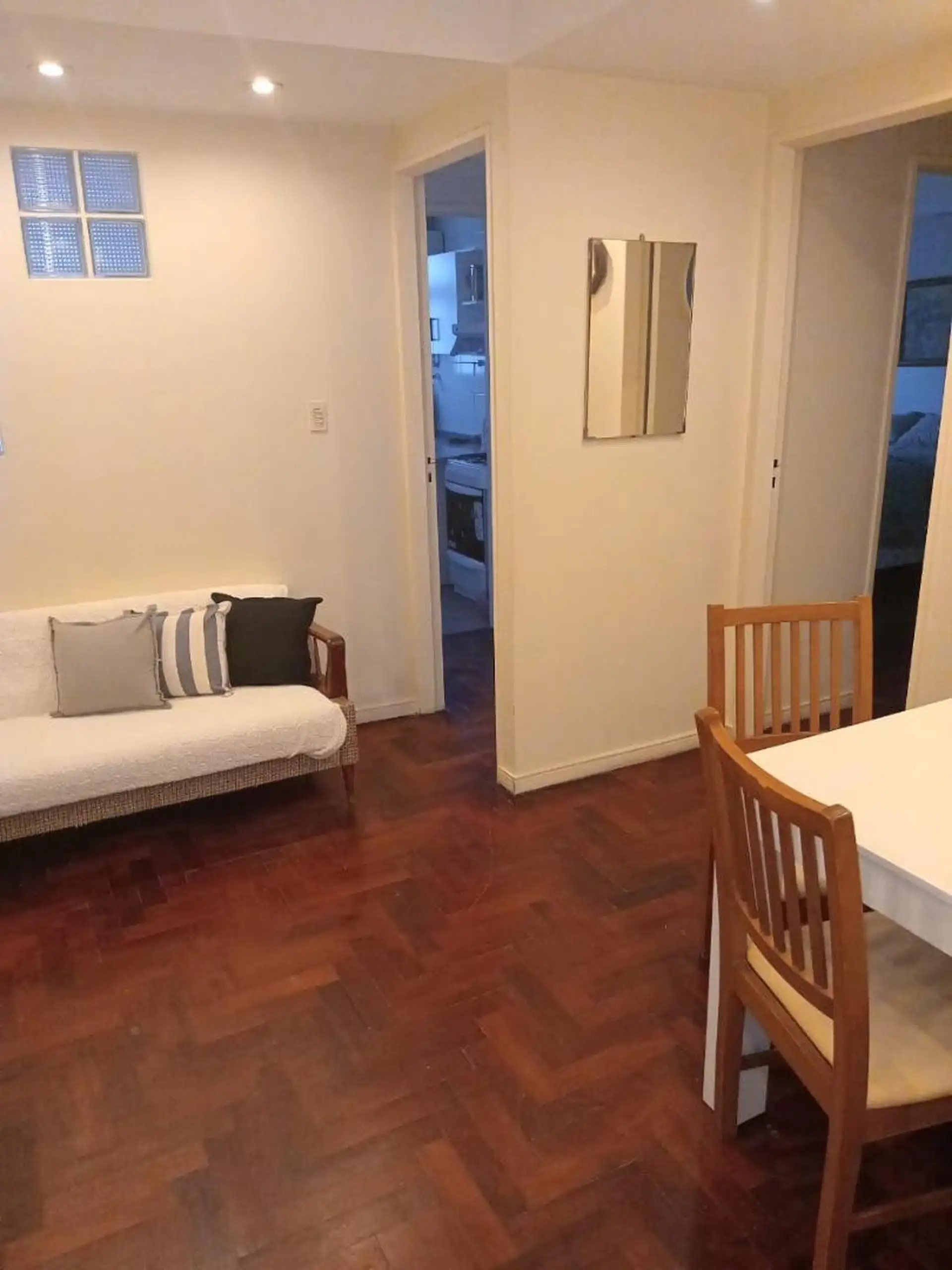 Two-bedroom, furnished apartment in San Nicolás
