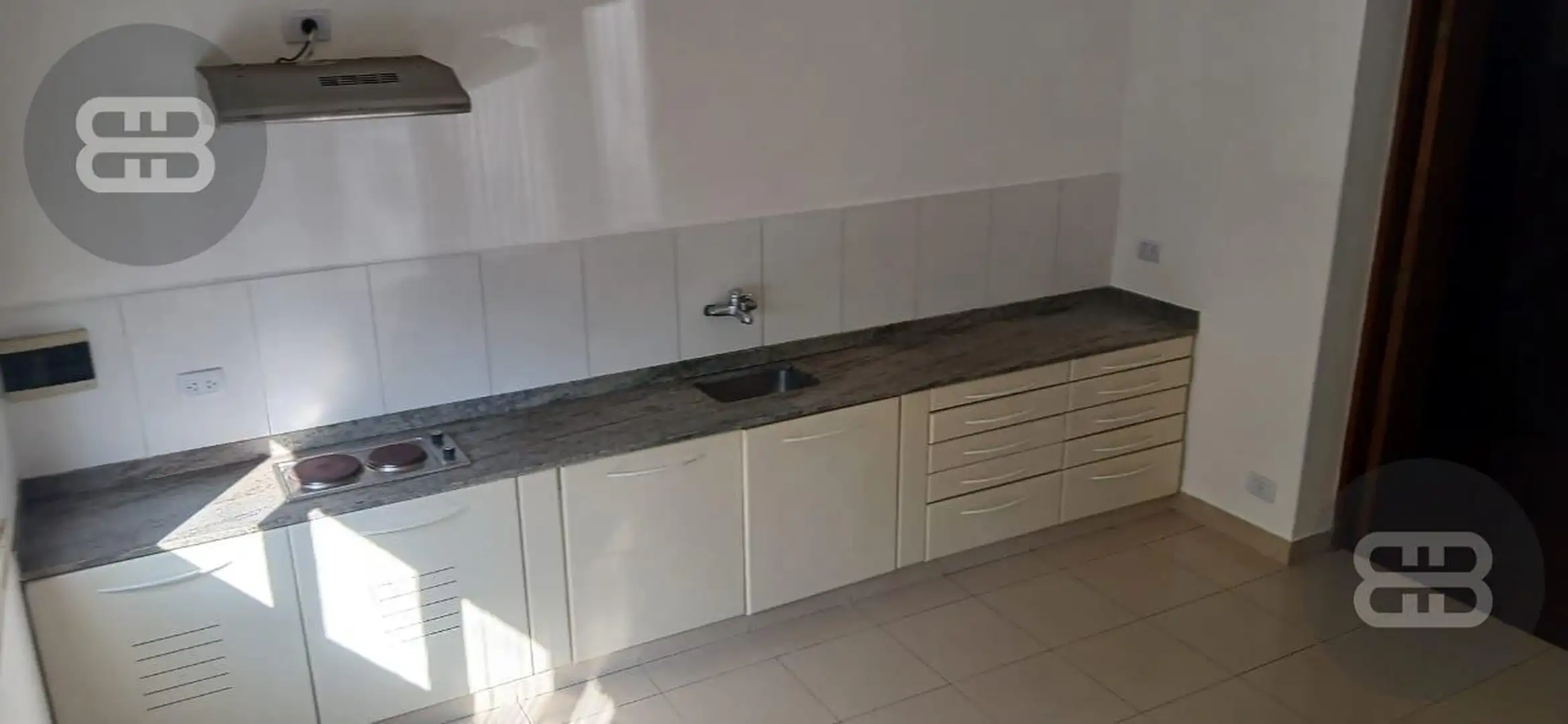 Independent one-bedroom PH in Villa Lynch, General San Martín