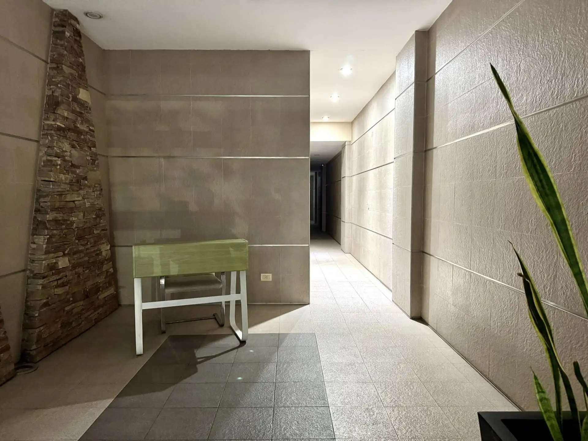 Apartamento de 2 dormitórios em Santos Lugares