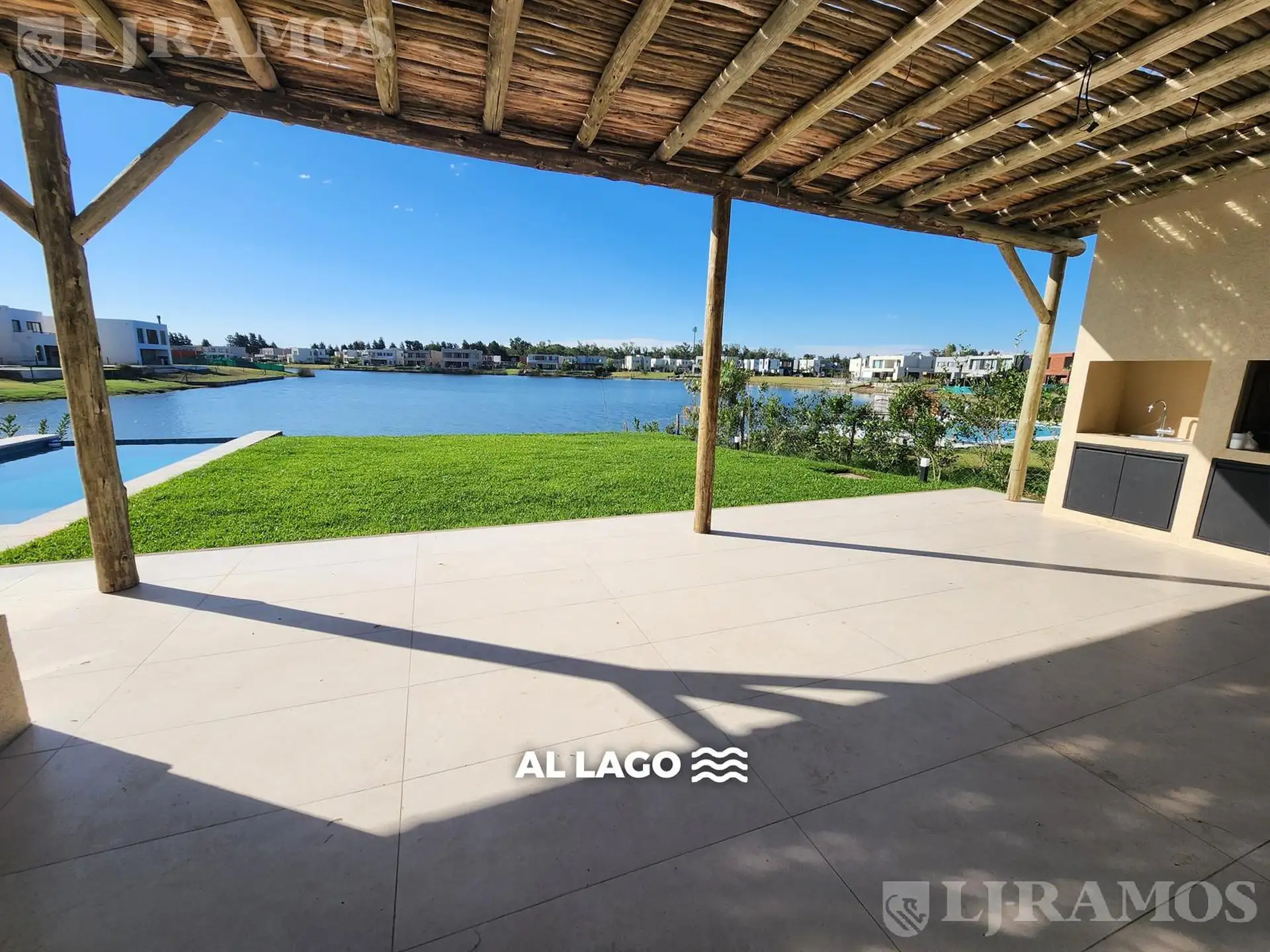 Brand new four-bedroom house in Tigre, Villanueva