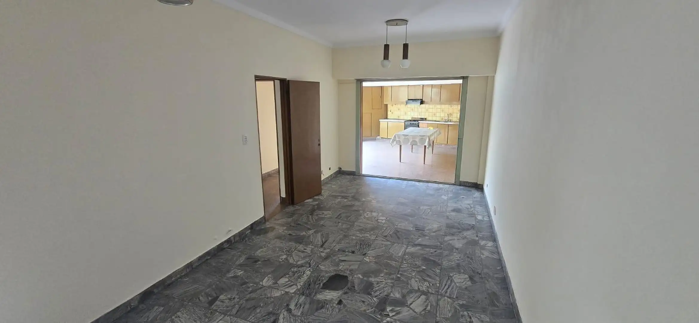 Three-bedroom apartment on Av. Márquez in General San Martín