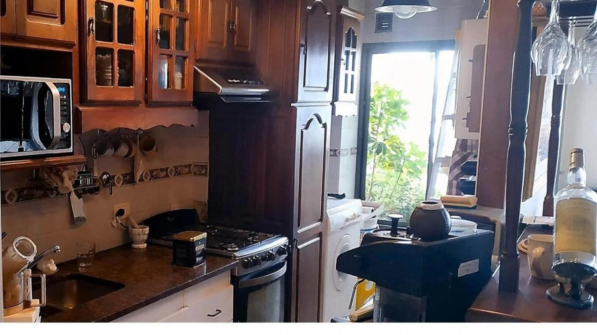 Departamento de 3 ambientes con cochera en La Plata