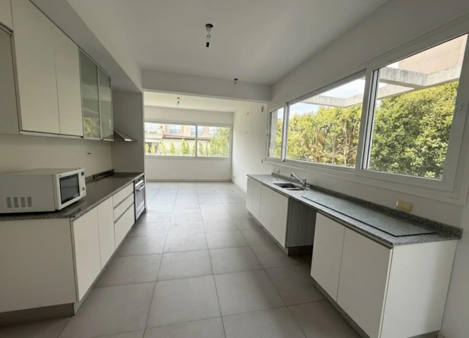 Дом с 4 спальнями в Los Sauces, Nordelta