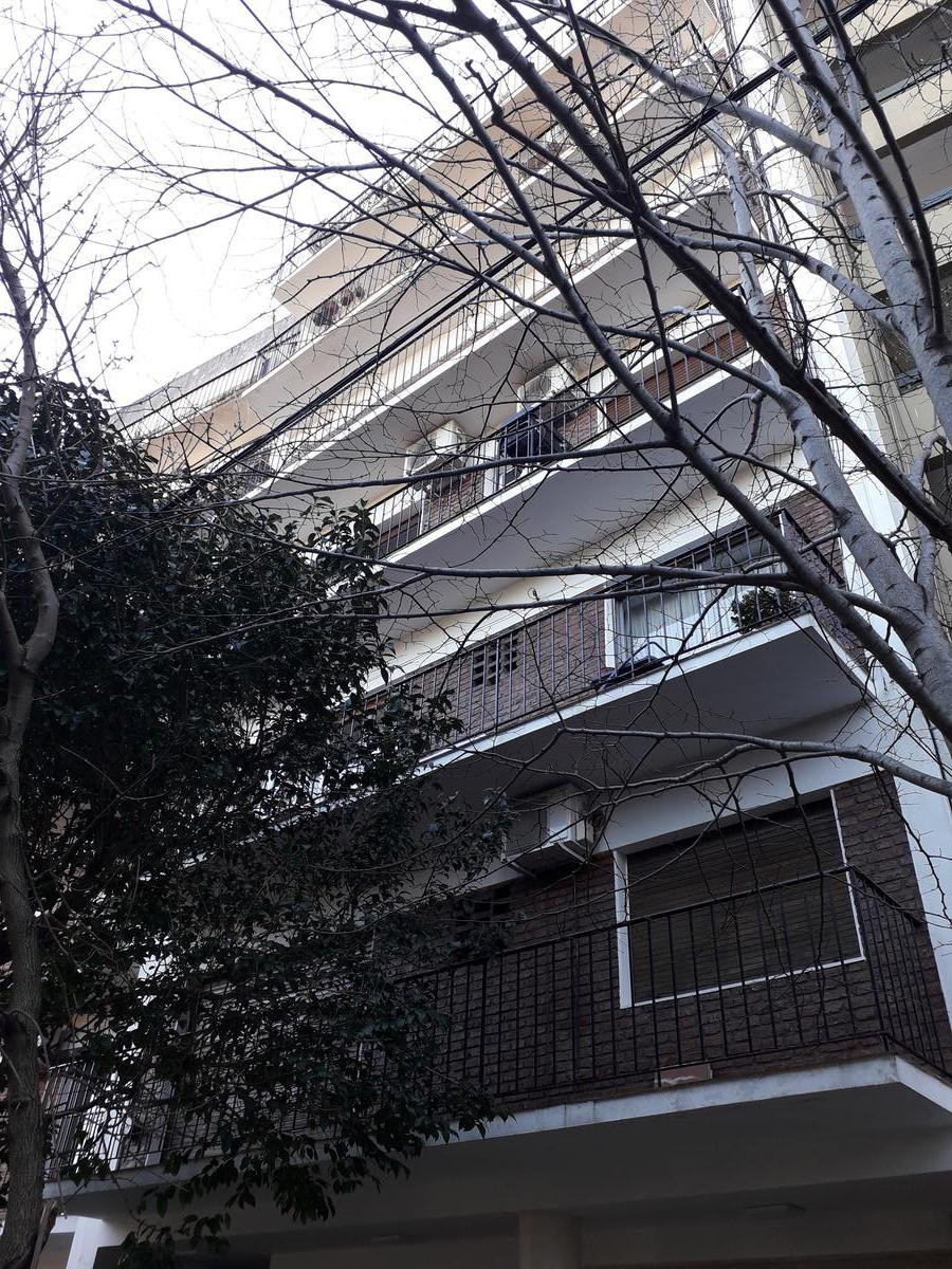 Apartamento de dois ambientes com 1 dormitório em Acassuso