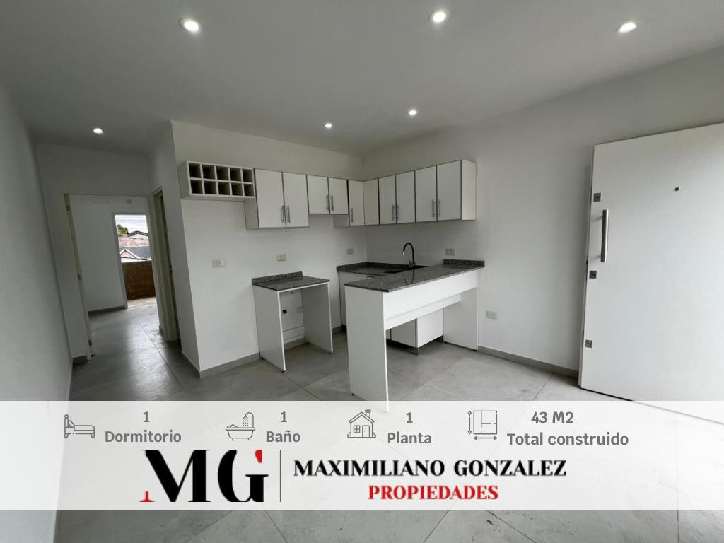 One-bedroom PH for rent in Lanús Oeste