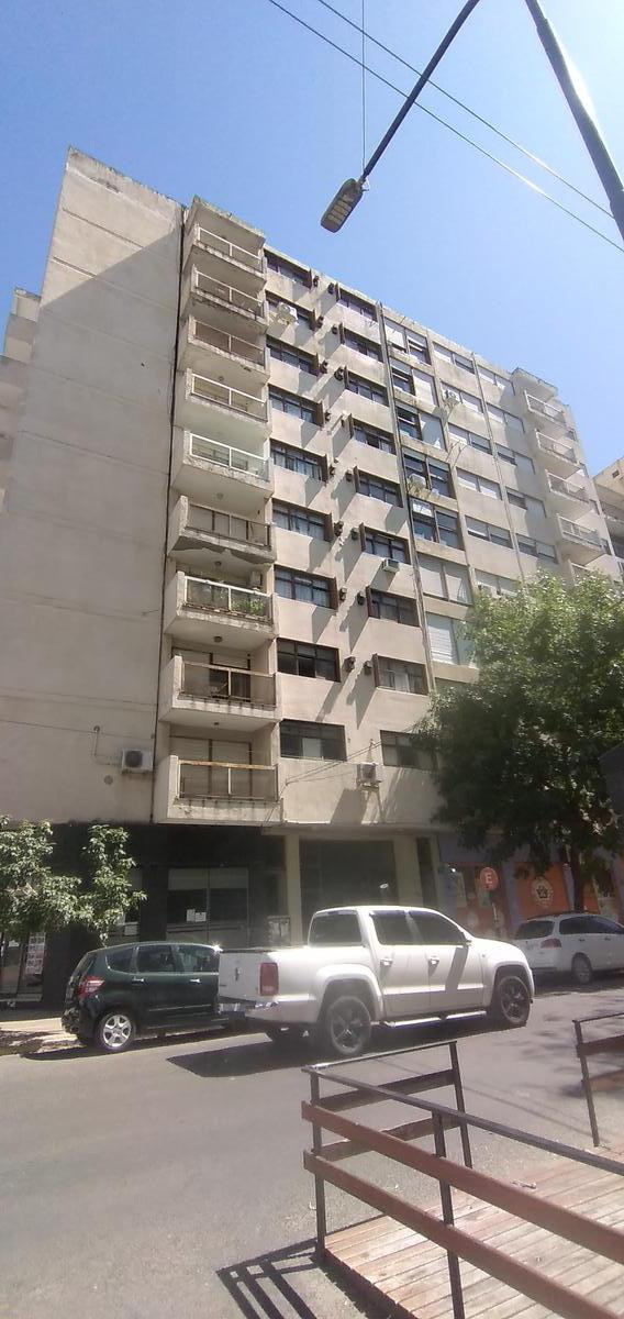 Departamento de 2 dormitorios en alquiler en La Plata