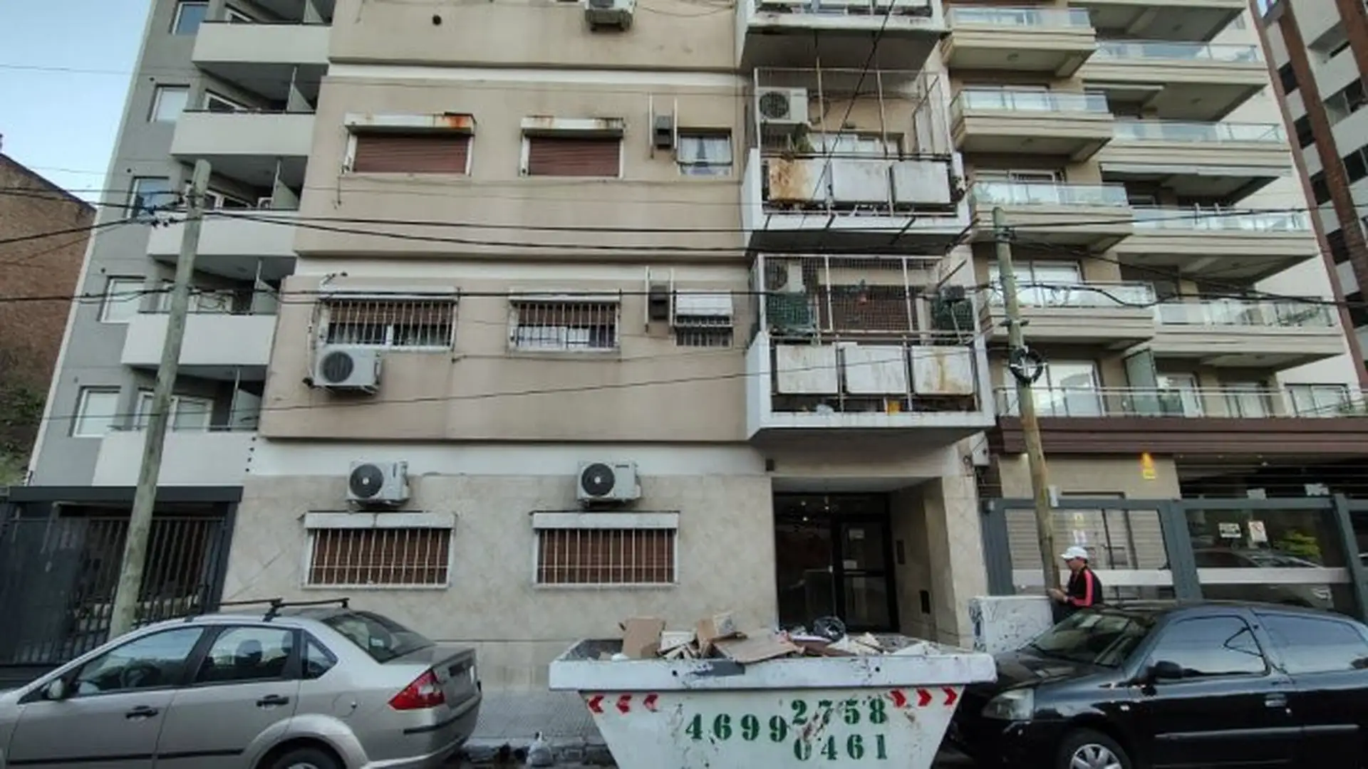 Two-room apartment with private patio in Ramos Mejía