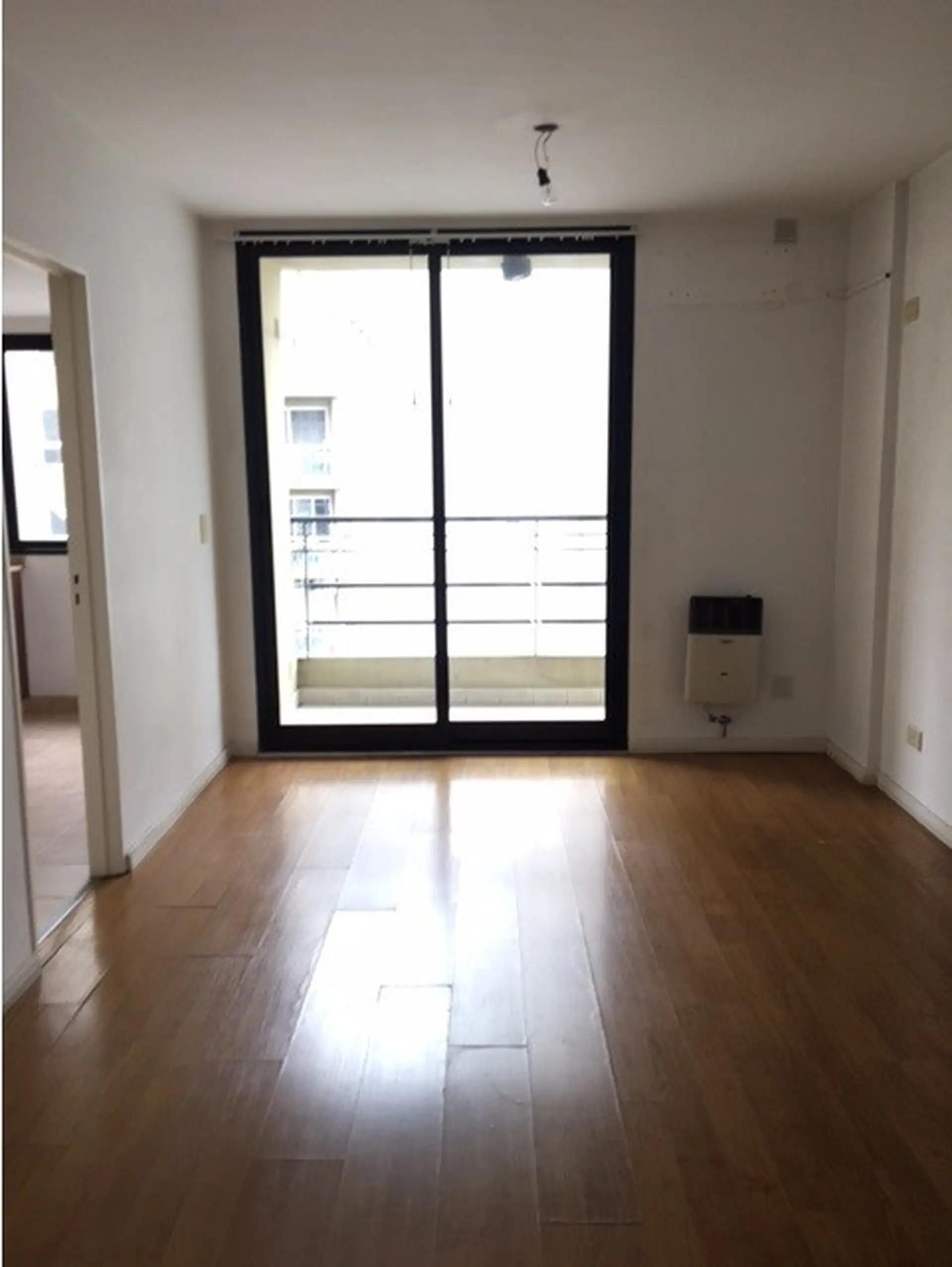 Two-room apartment with parking in Lomas de Zamora