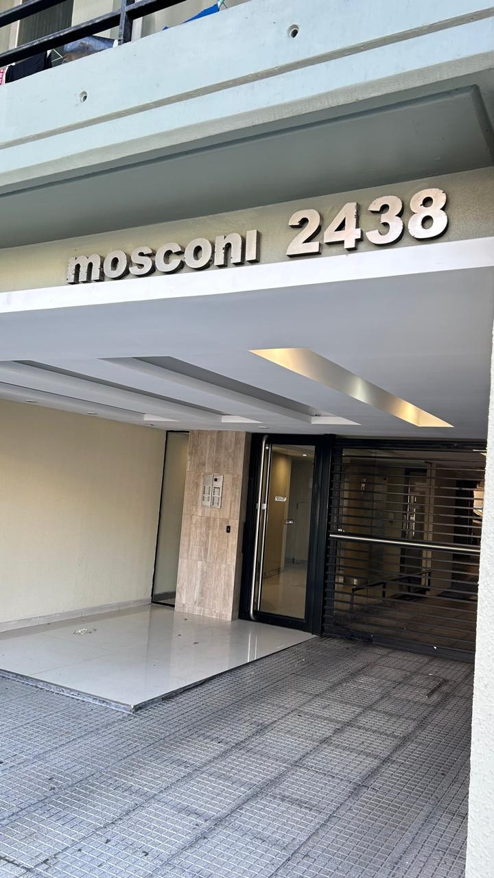 Kitnet com varanda em Villa Pueyrredón