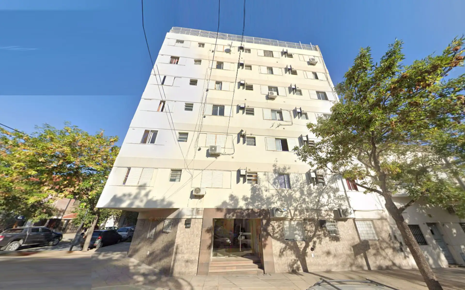 Departamento de 2 ambientes al frente con balcón en Villa Pueyrredón