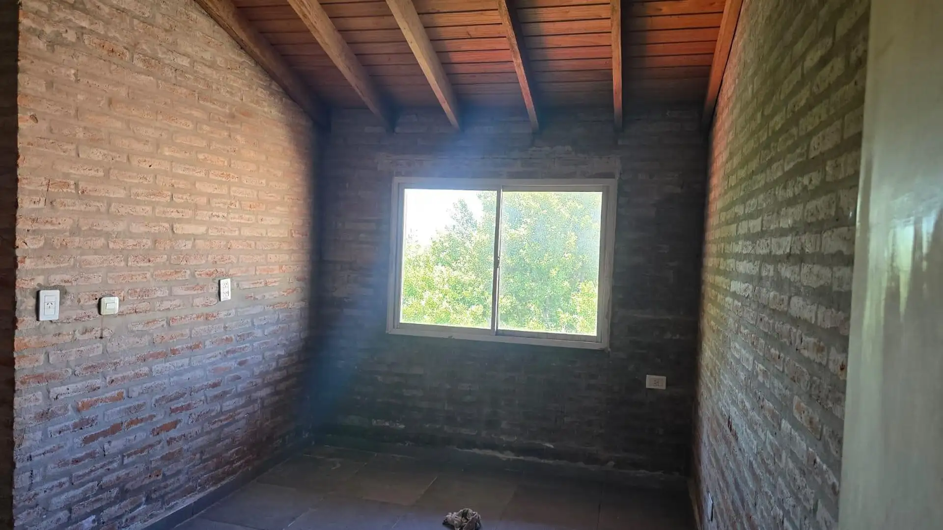 Departamento de 4 ambientes con 1 dormitorio en suite en Flores