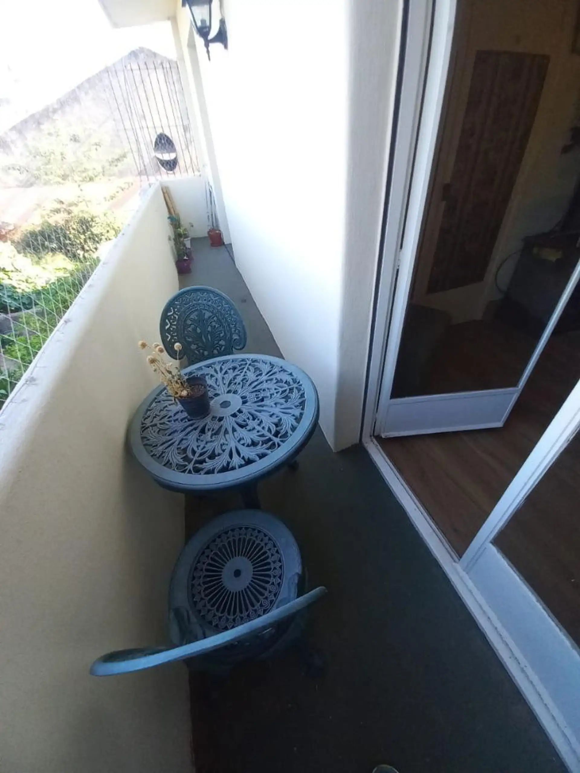 Three-bedroom apartment with balcony in Caballito