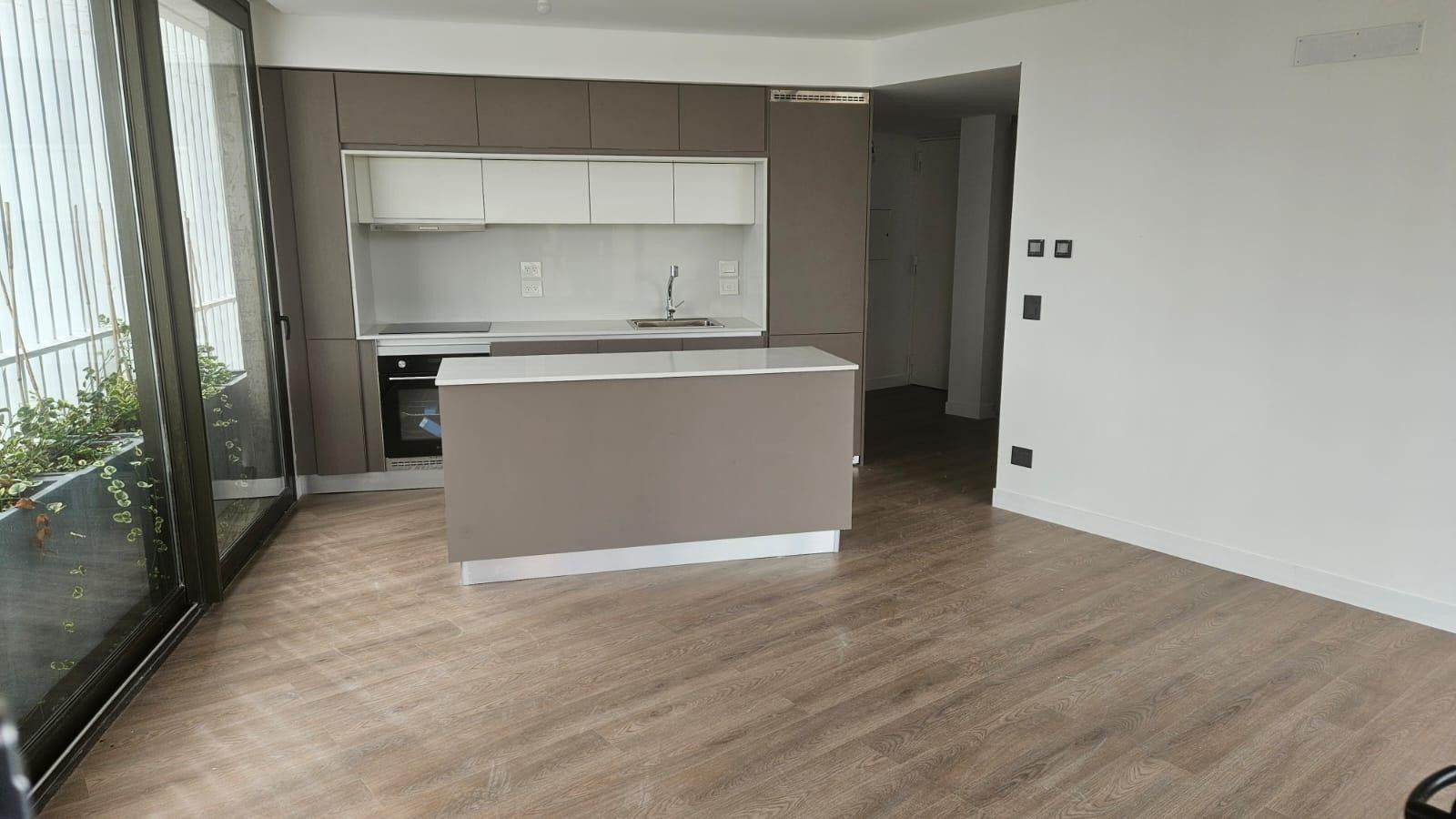 Departamento de 2 ambientes en La Lucila Libertador, con cochera