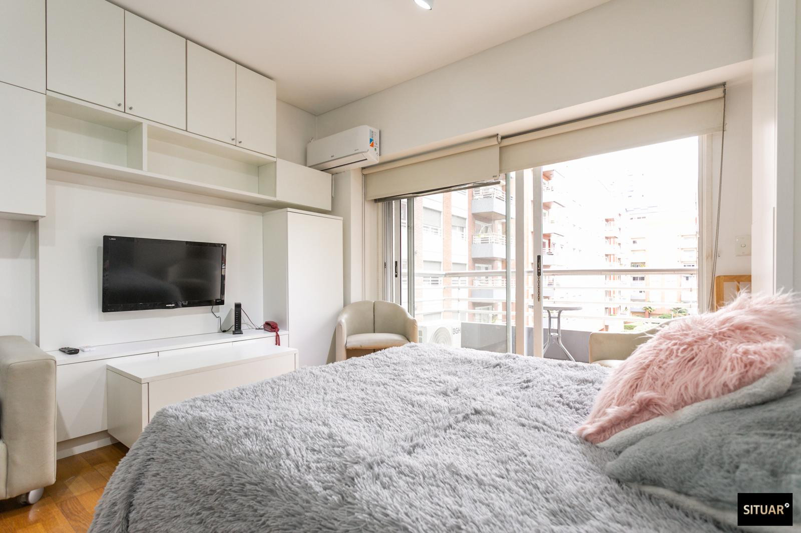 Departamento de 1 dormitorio en Puerto Madero con balcón contrafrente