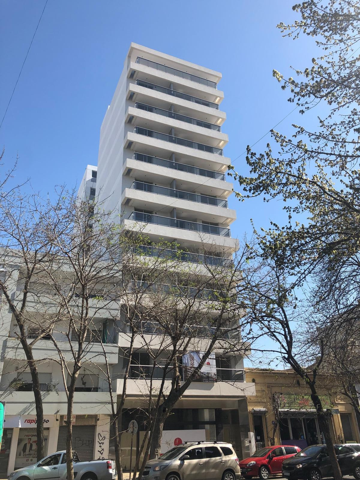 Apartamento de 2 dormitórios no contrafrente em La Plata