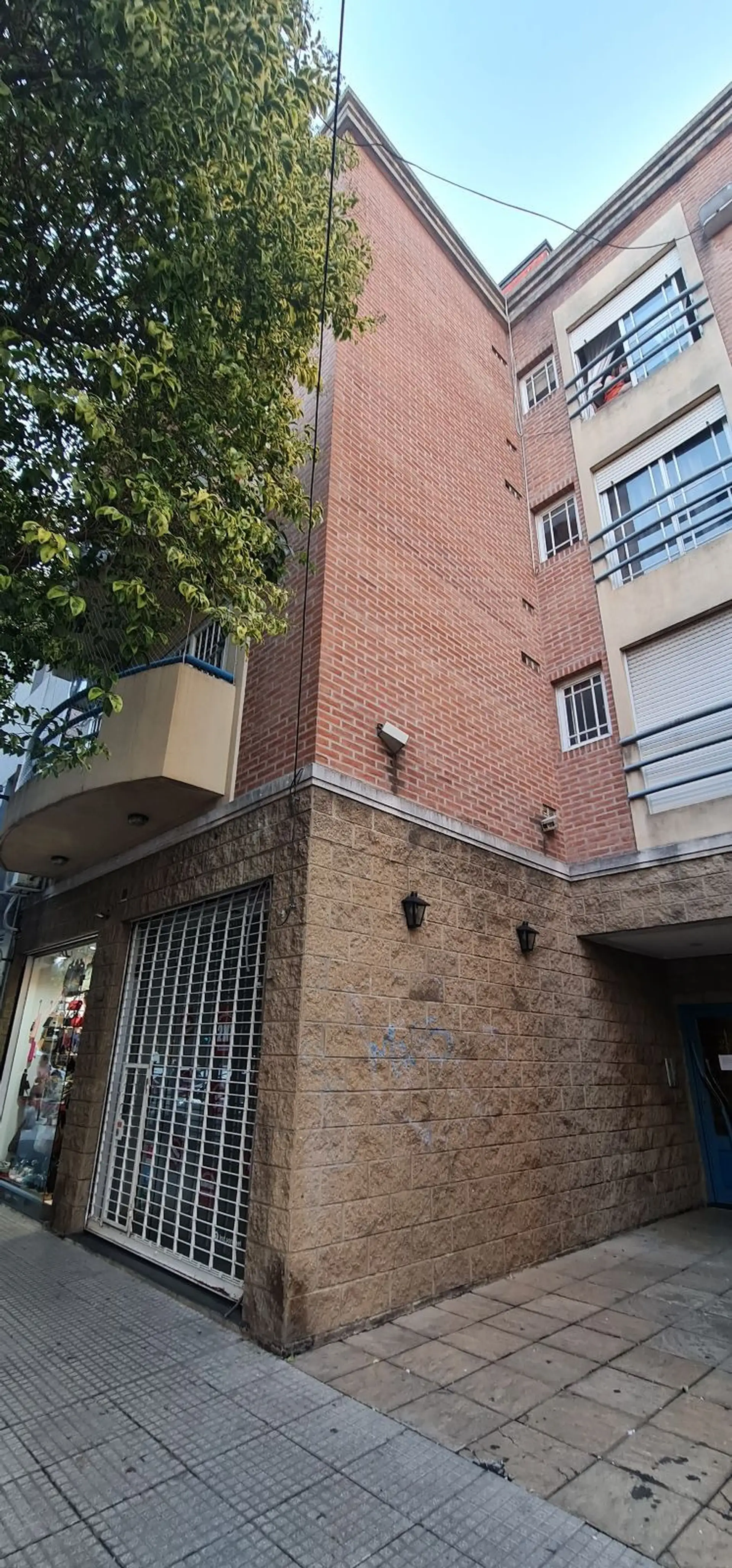 Front-facing one-bedroom apartment in La Matanza