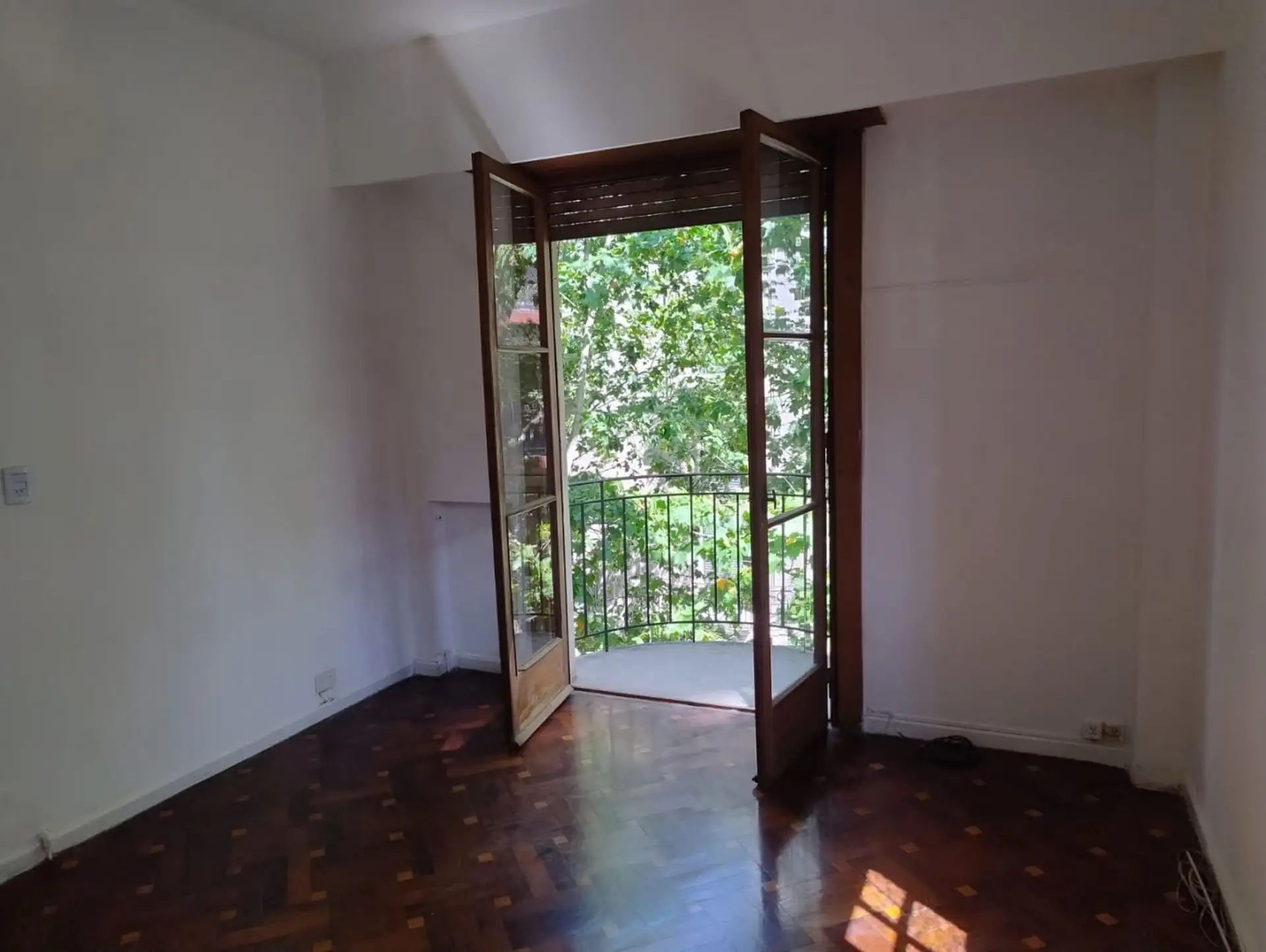 Apartamento de 2 ambientes com varanda em Recoleta