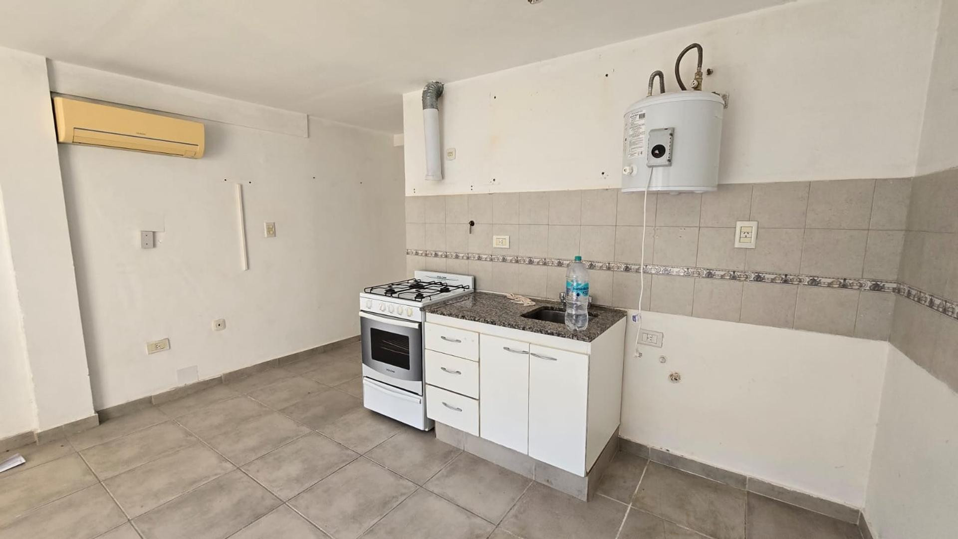 Departamento tipo loft o oficina de 1 ambiente en Castelar Norte, Morón