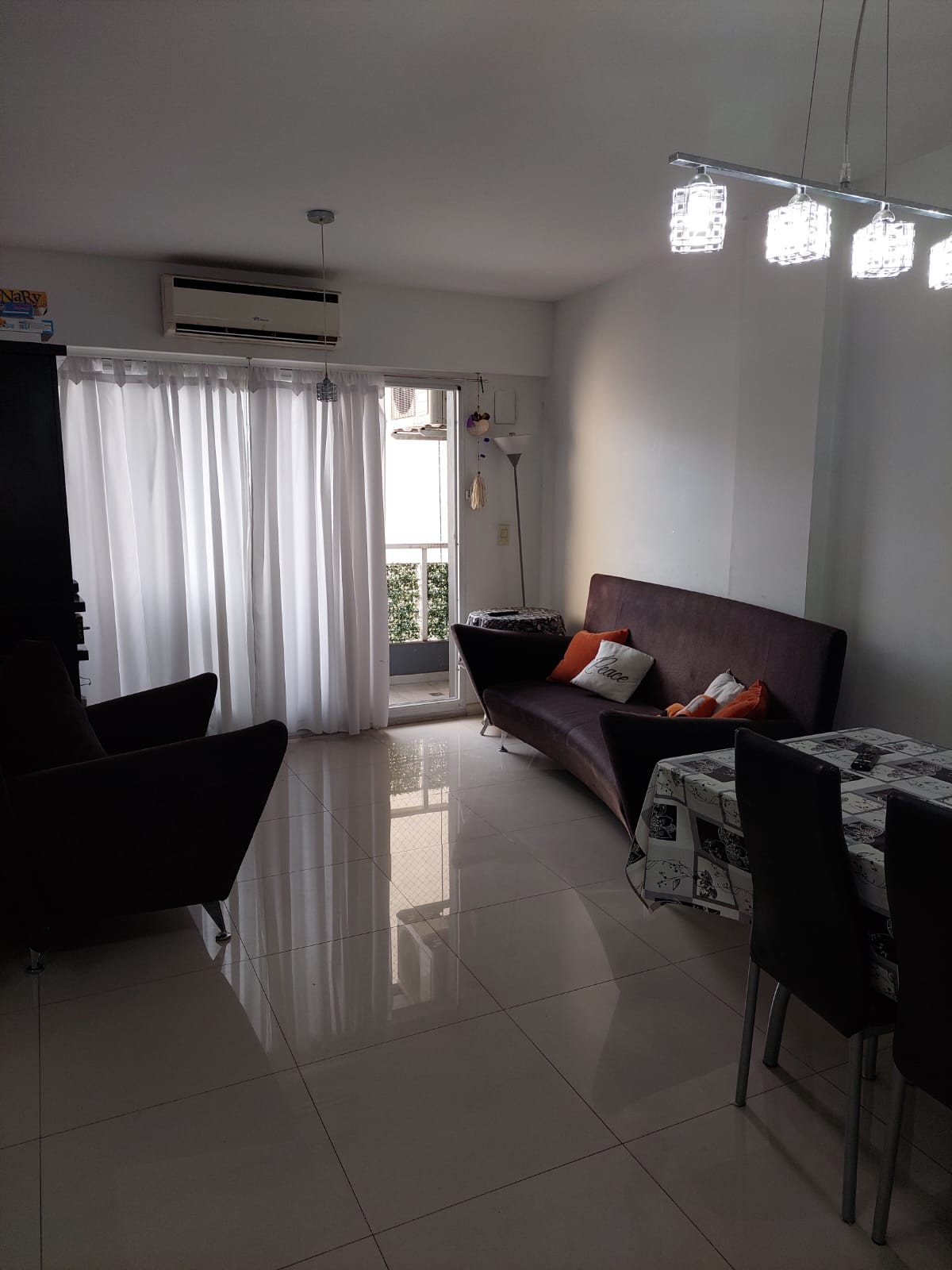 Apartamento mobiliado de 3 ambientes com 2 dormitórios em Boedo