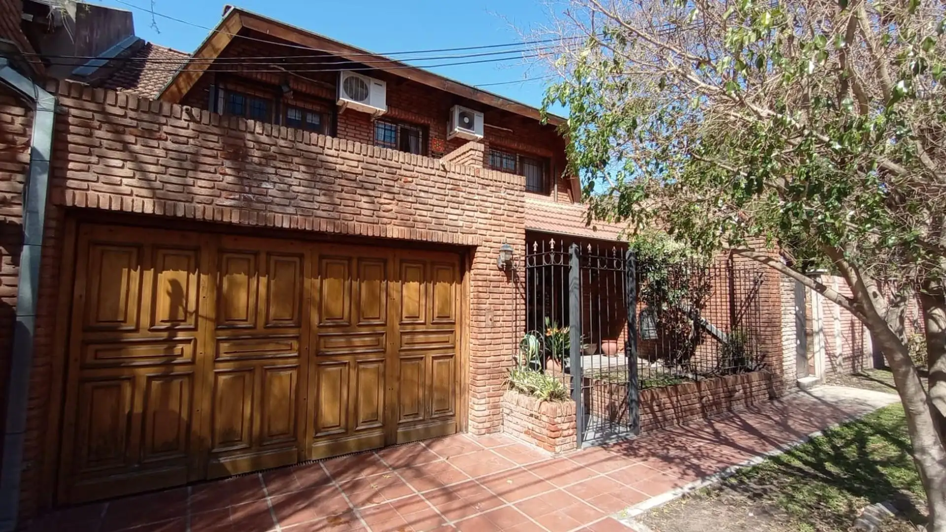 Casa de 4 quartos em Don Torcuato, Tigre