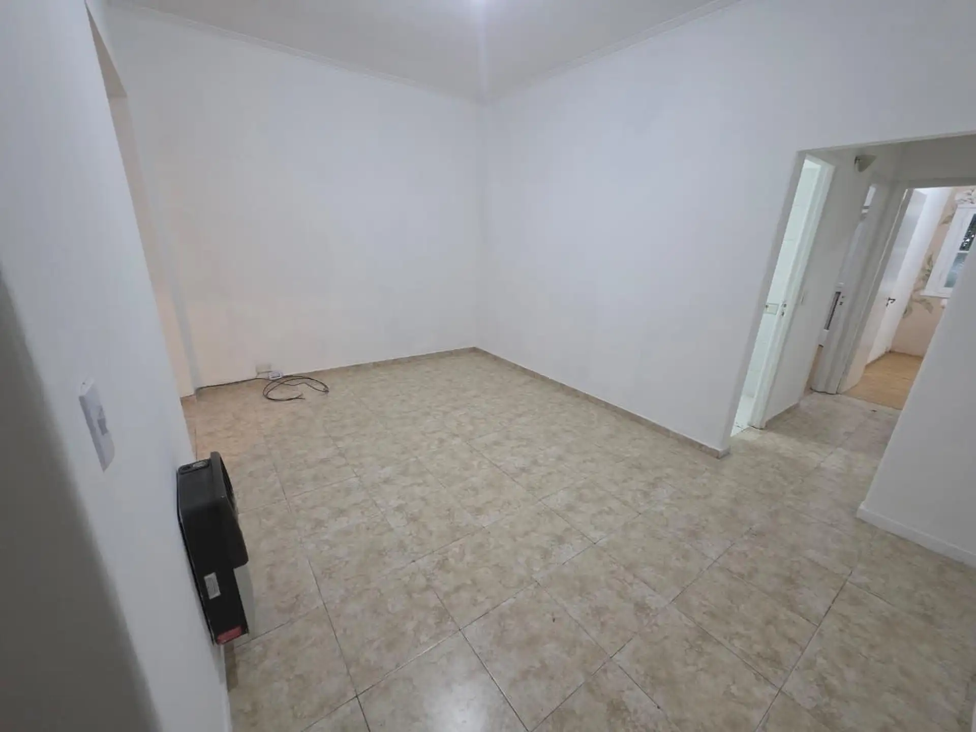 Apartamento de 3 ambientes de frente com varanda em Palermo