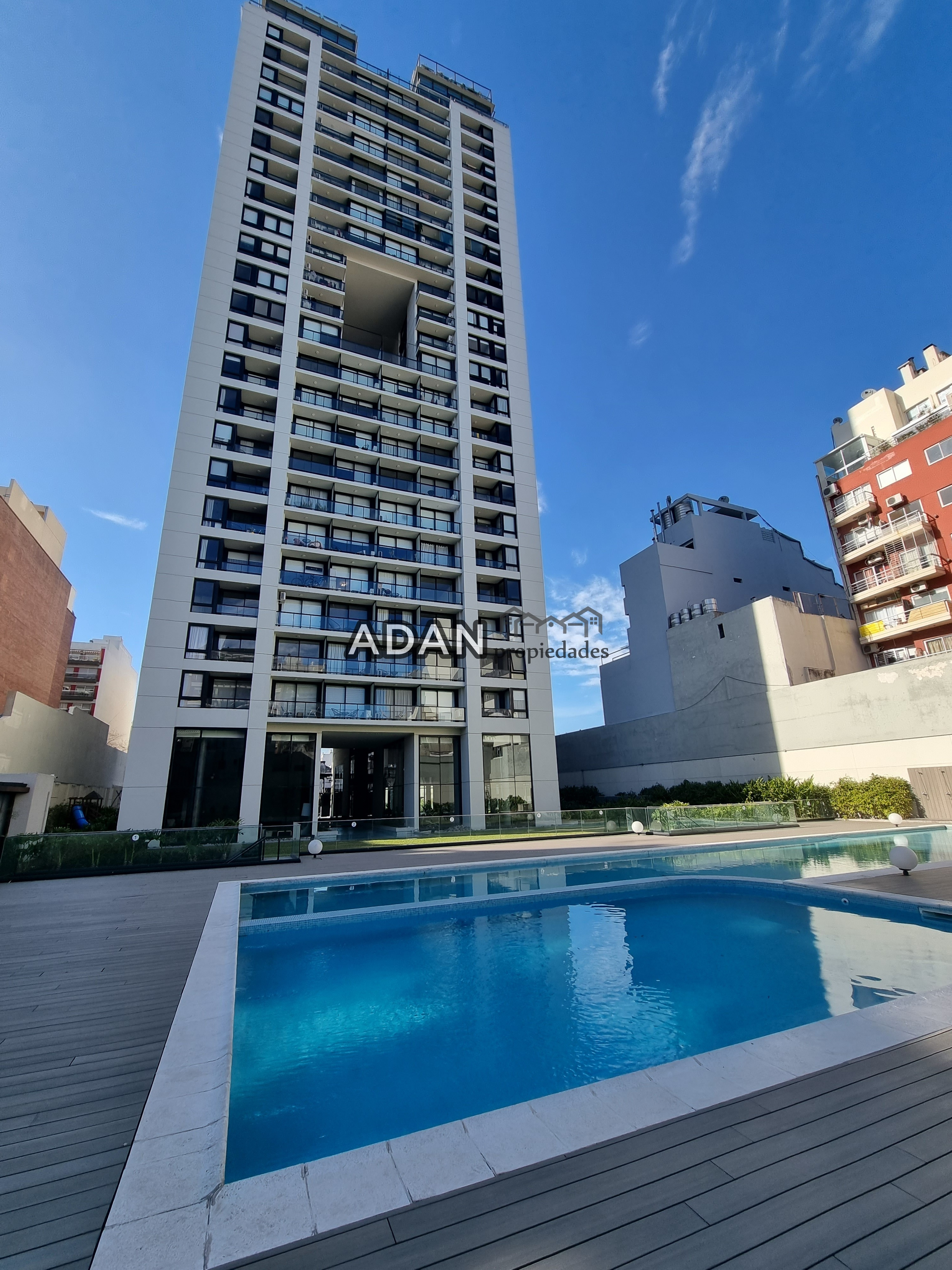 Departamento de 2 ambientes con balcón en Parque Chacabuco