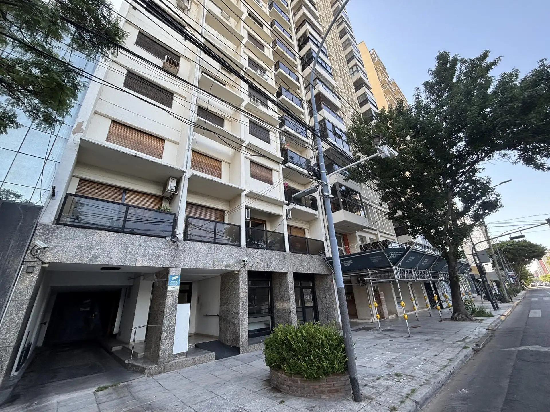 Two-bedroom apartment with river view in Vicente López