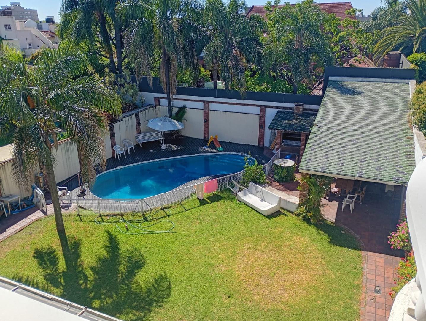 Casa con 5 dormitorios en Ramos Mejía