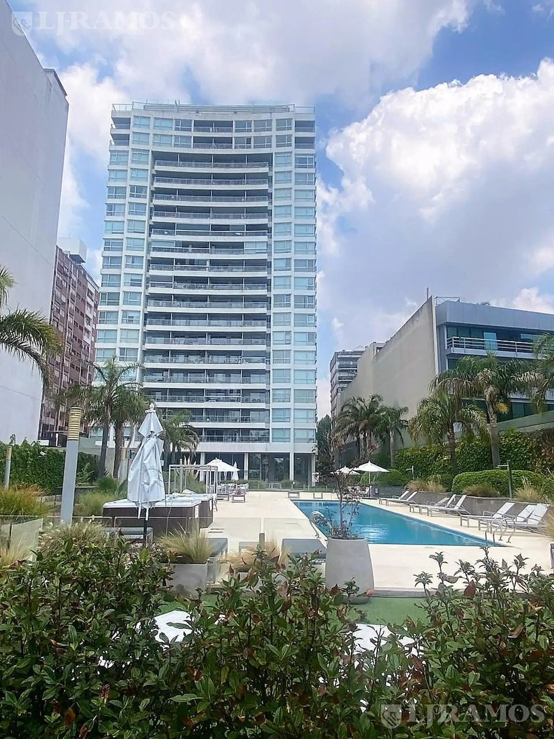 Two-bedroom apartment with balcony in Vicente López